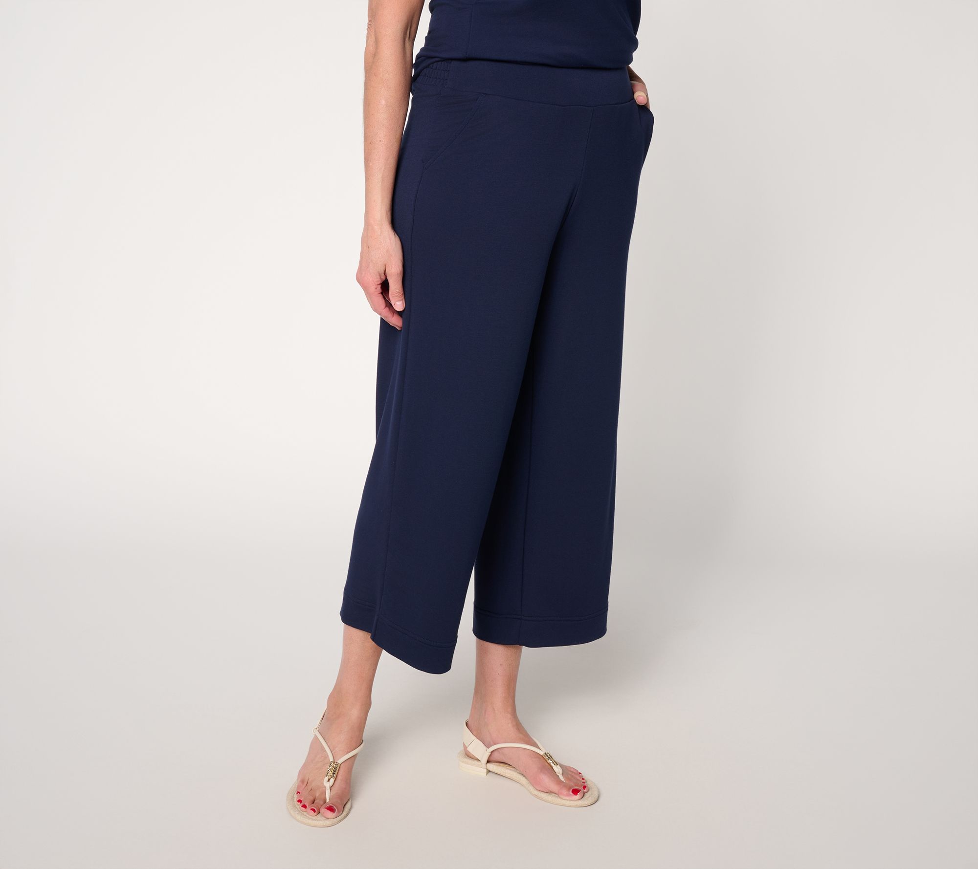 Brandis Dress Out Loud Acquitted Knit Petite Wide Leg Crop