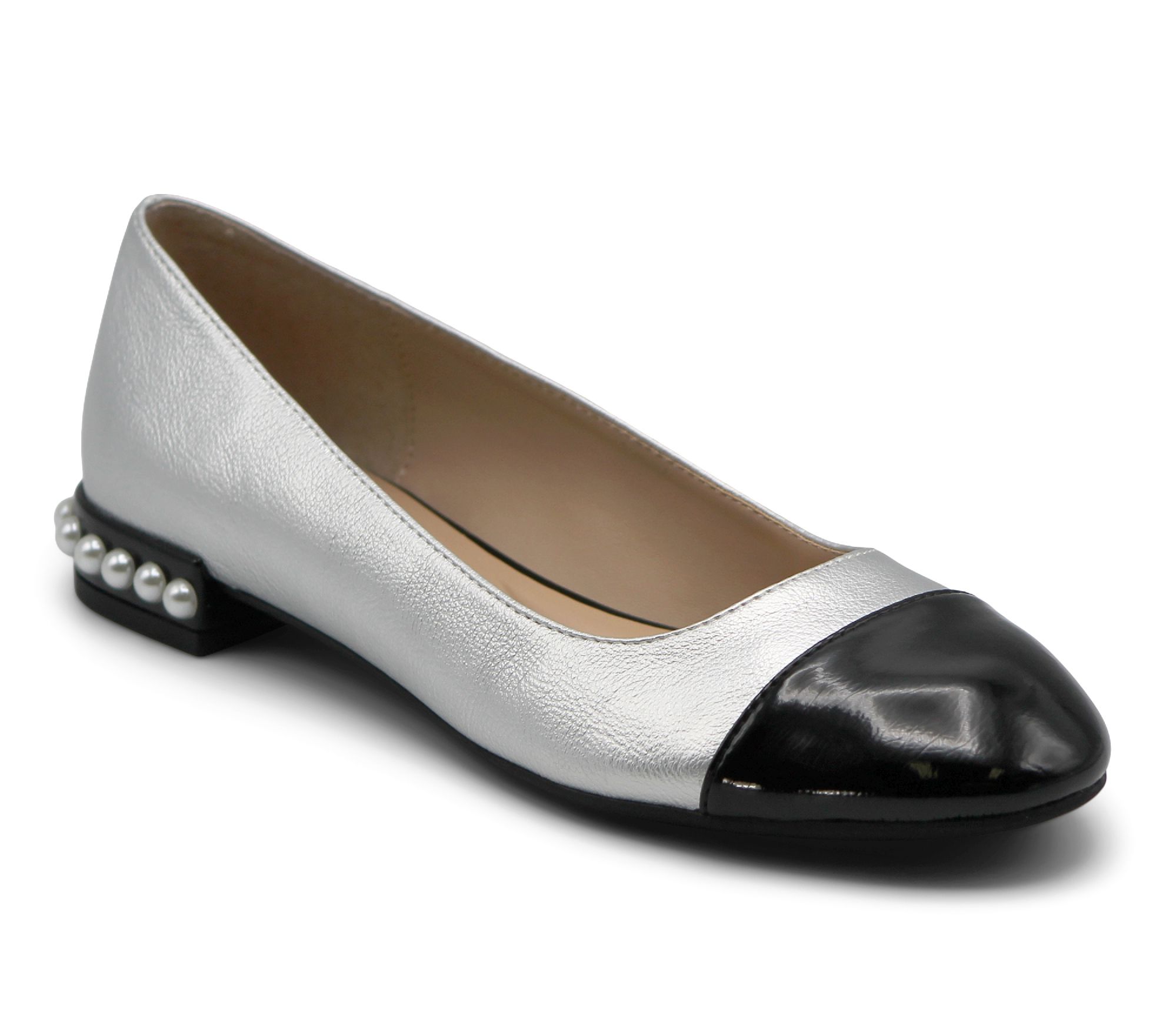 Adrienne Vittadini Corsage Flat