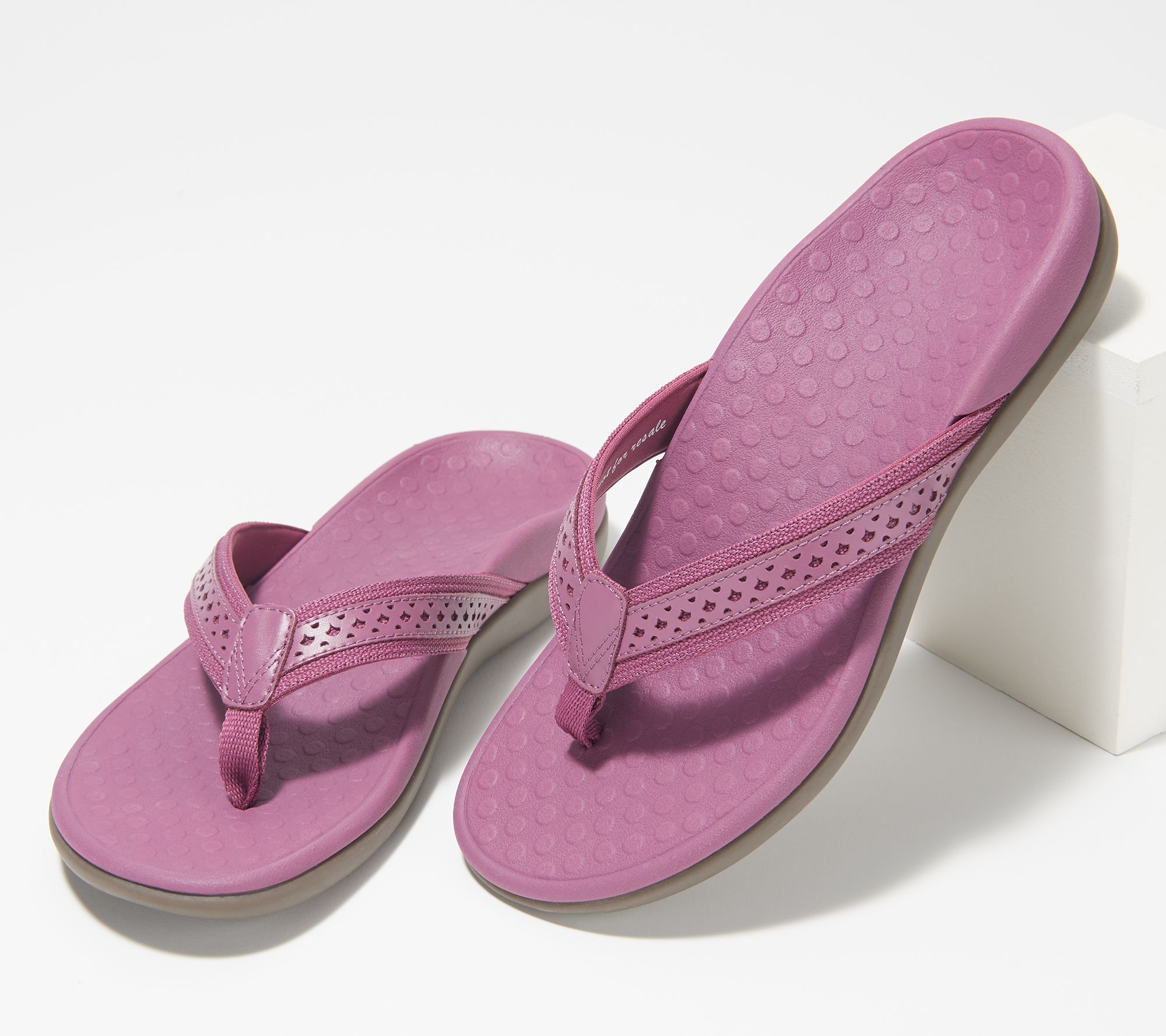 pink vionic sandals