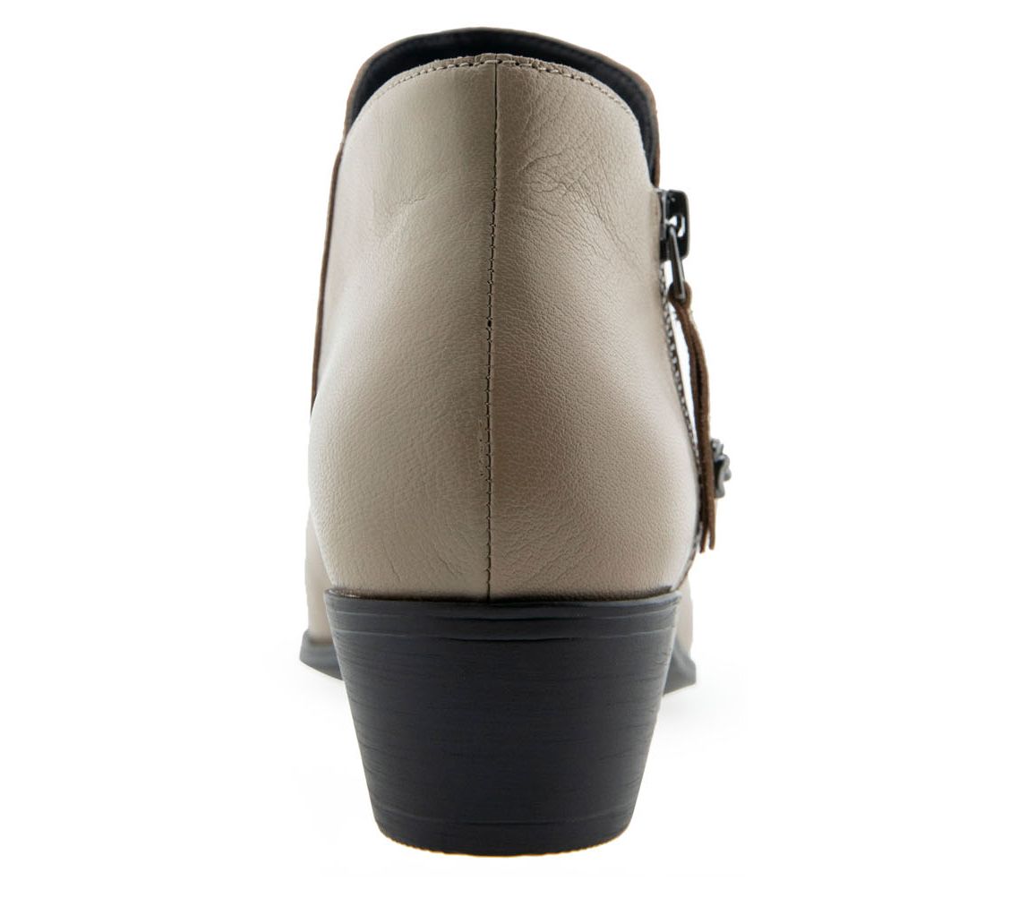 aerosoles clayton bootie