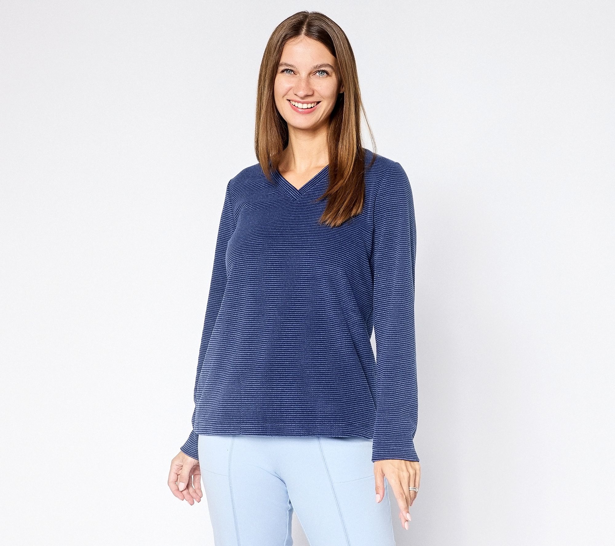 Denim & Co. Petite Chenille Fleece V-Neck Pullover with Pockets
