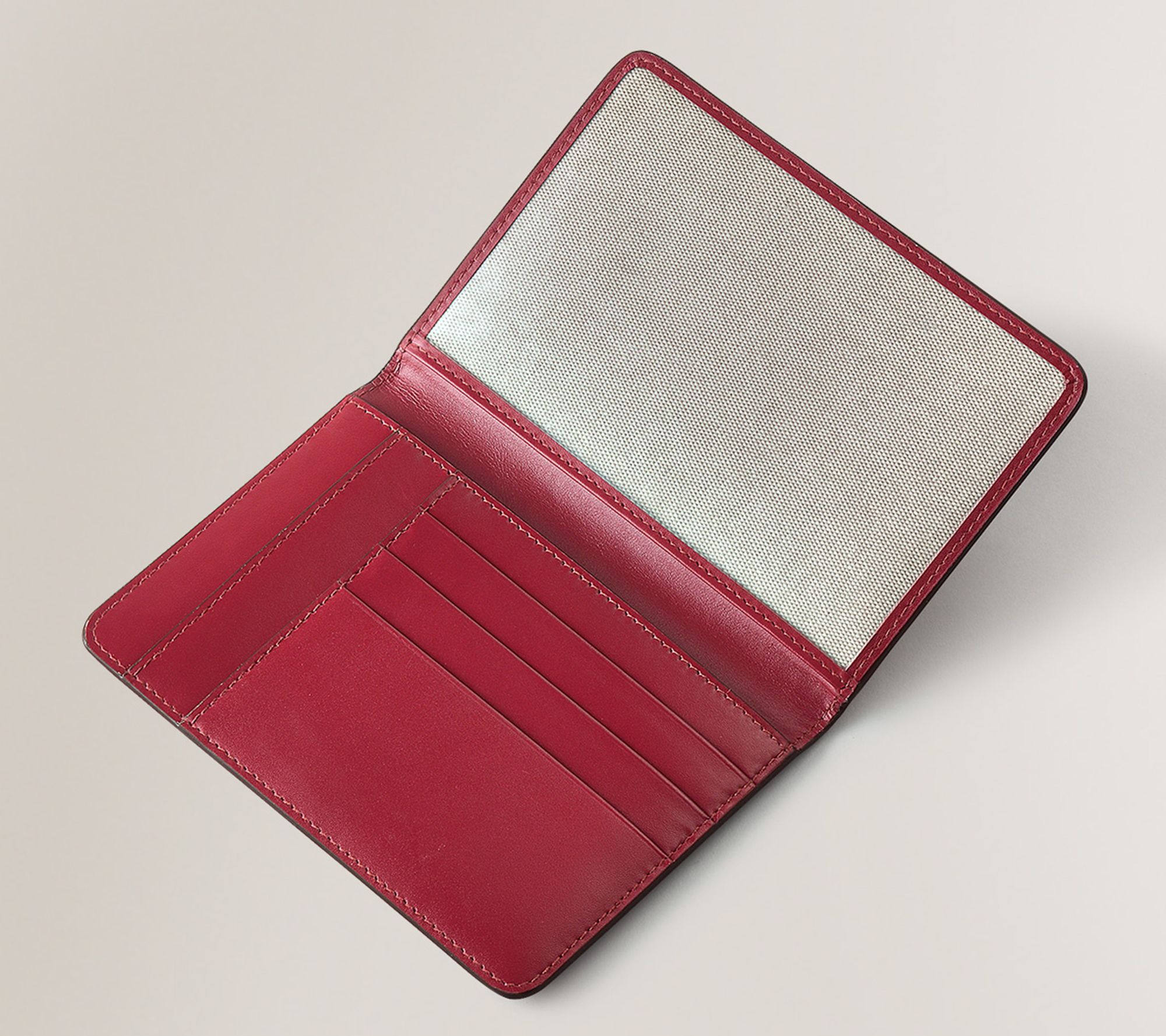 【Radley】ヘリテージ ドッグ アウトライン レザー 二つ折り財布 Radley London Heritage Dog Outline Medium Bifold Wallet - Macy's