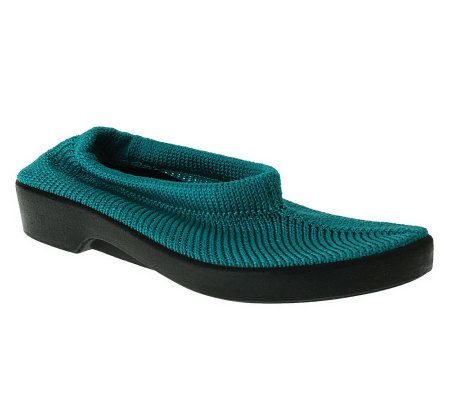 Spring Step Style Tender Slip-Ons