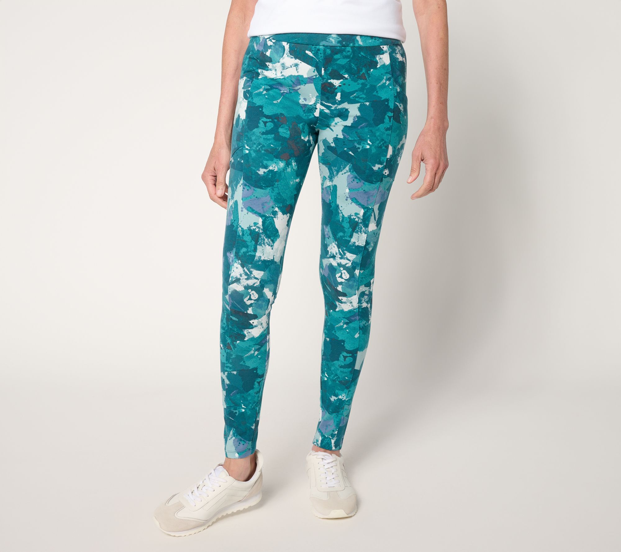 LOGO Layersby Lori Goldstein Petite Printed Knit Leggings