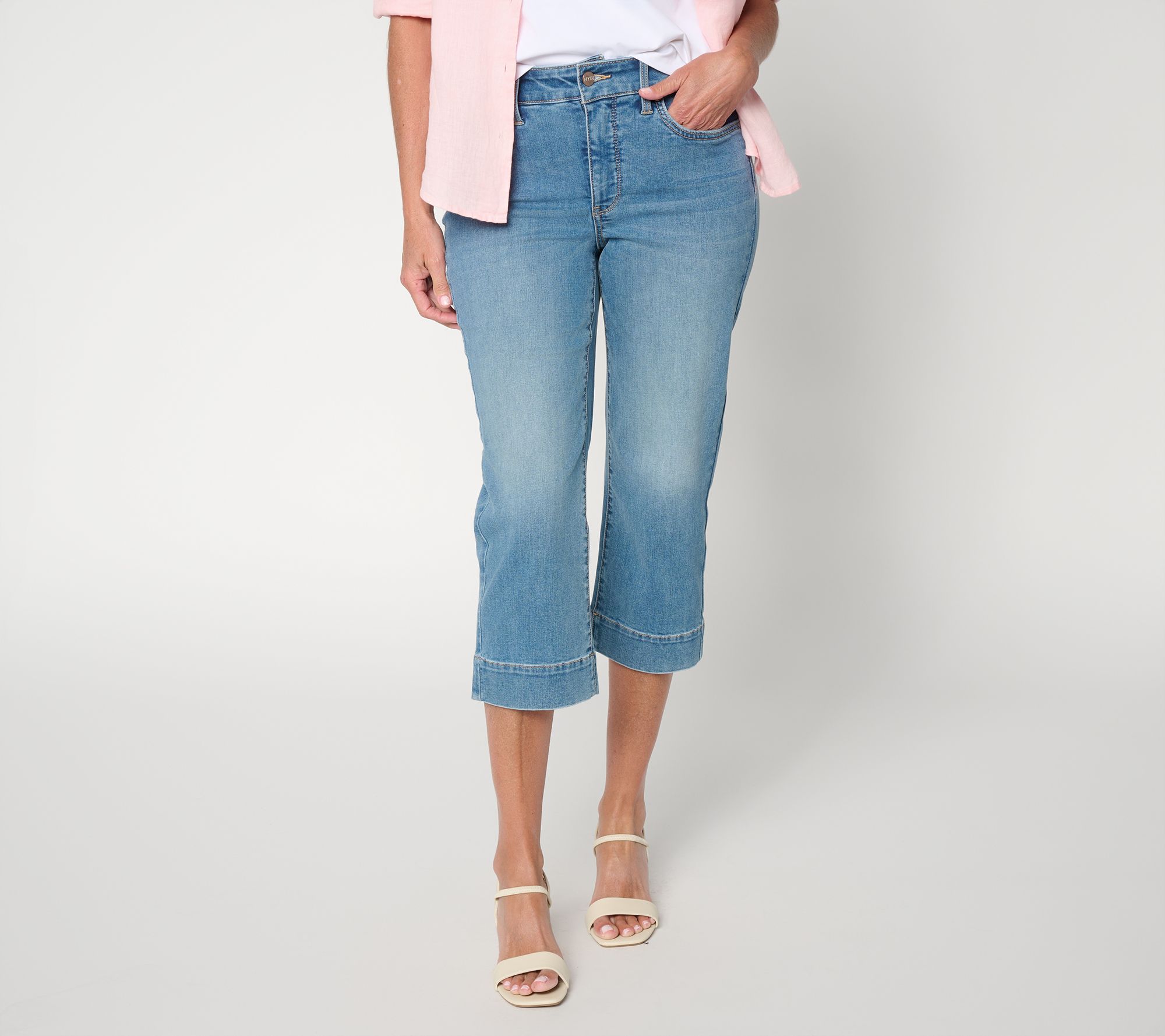 NYDJ Marilyn Regular Straight Leg Capri Jeans in Cool Embrace
