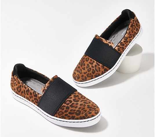 Clarks Collection Slip-On Sneakers - Pawley Wes
