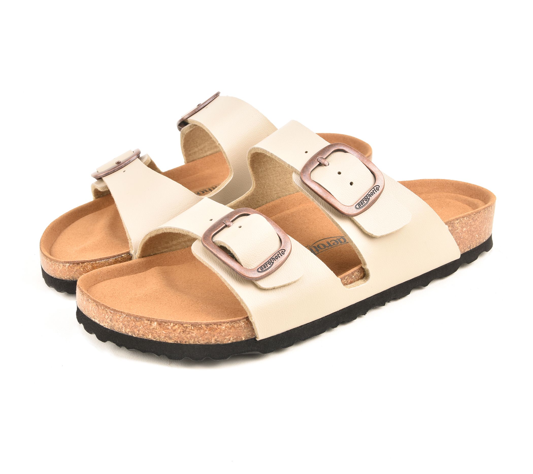 Shoppers Love these Aerothotic Sandals for Travel