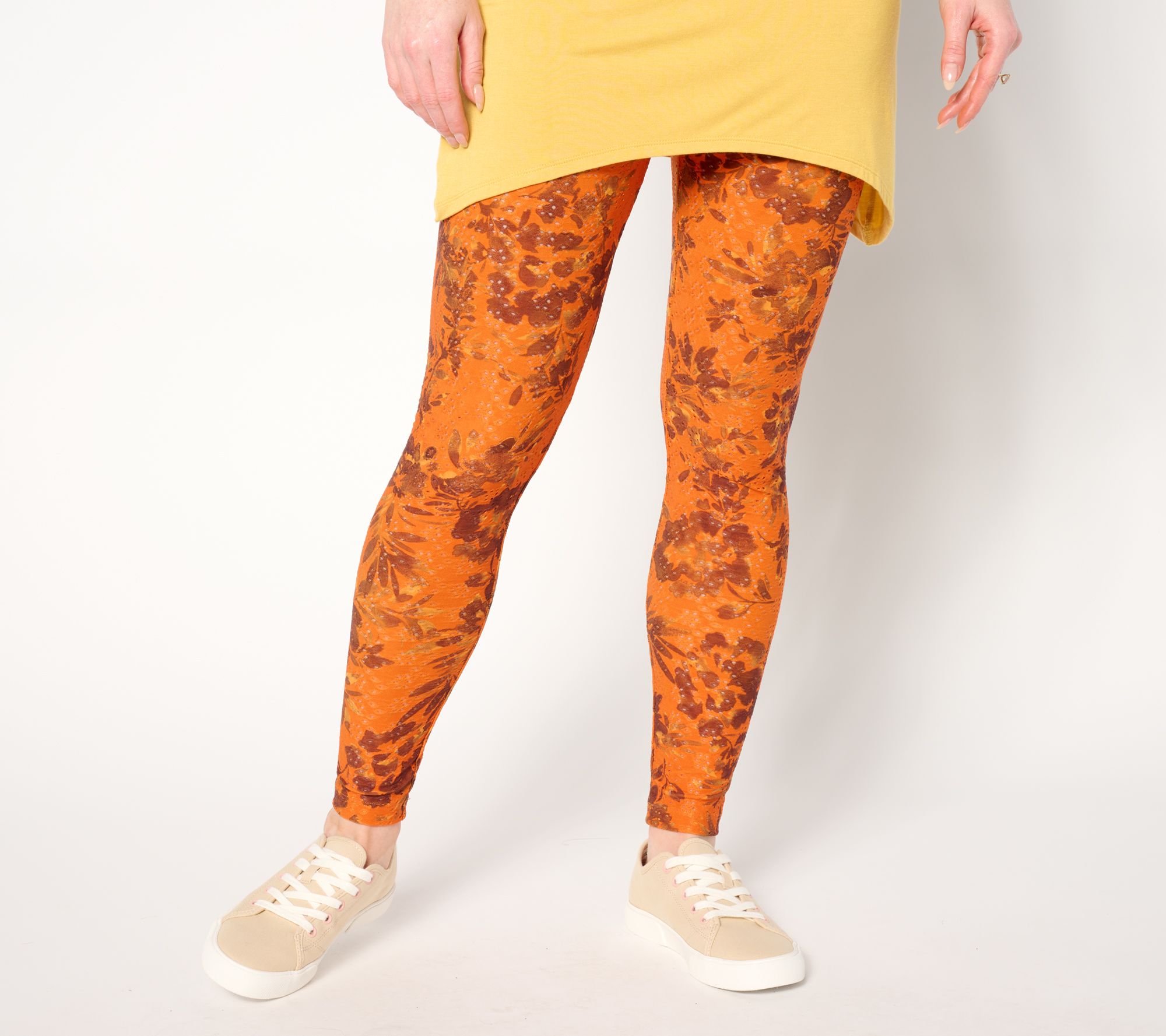 LOGO Layers by Lori Goldstein Regular Printed Eyelet Leggings