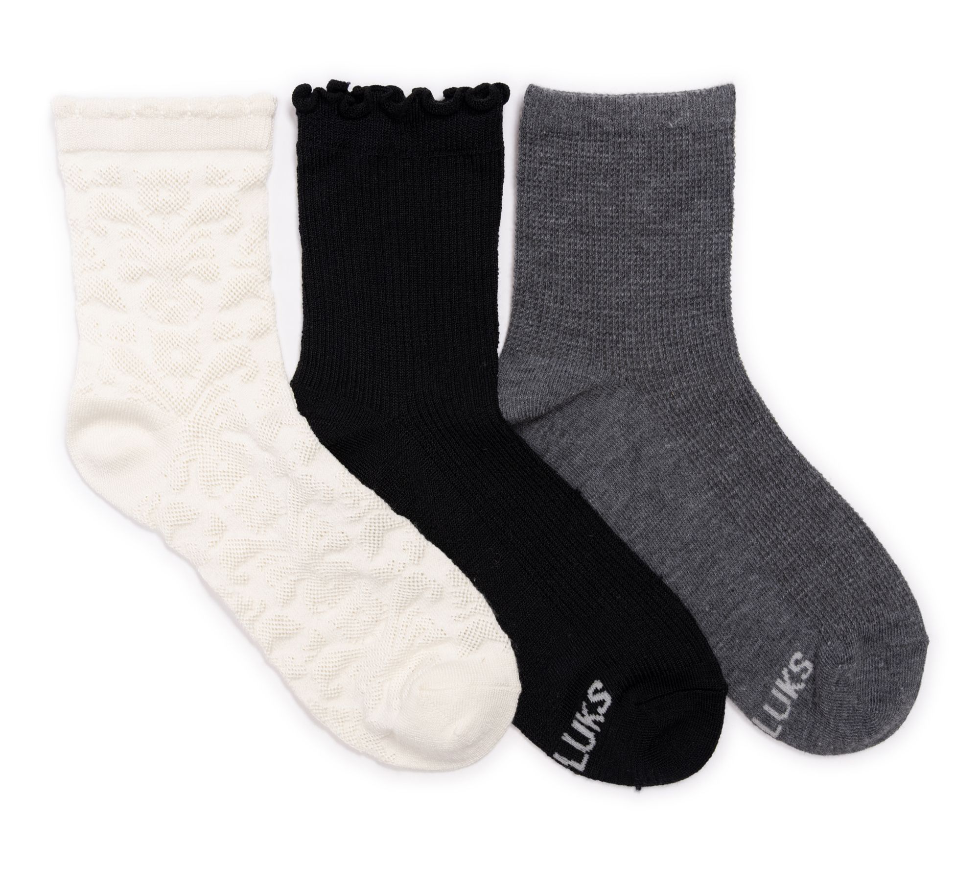 Muk Luks 3 PK Whisper Soft 6" Crew Sock