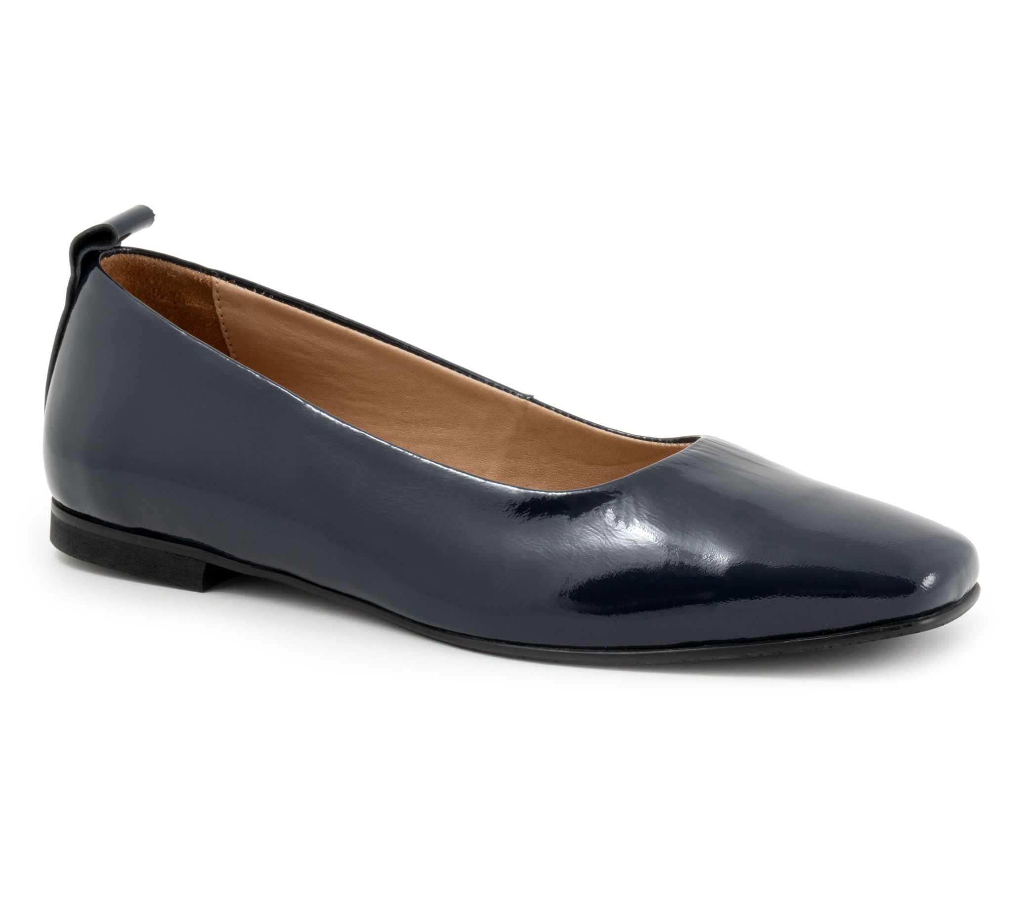 Bueno Women's Elizabeth Patent Leather Flat