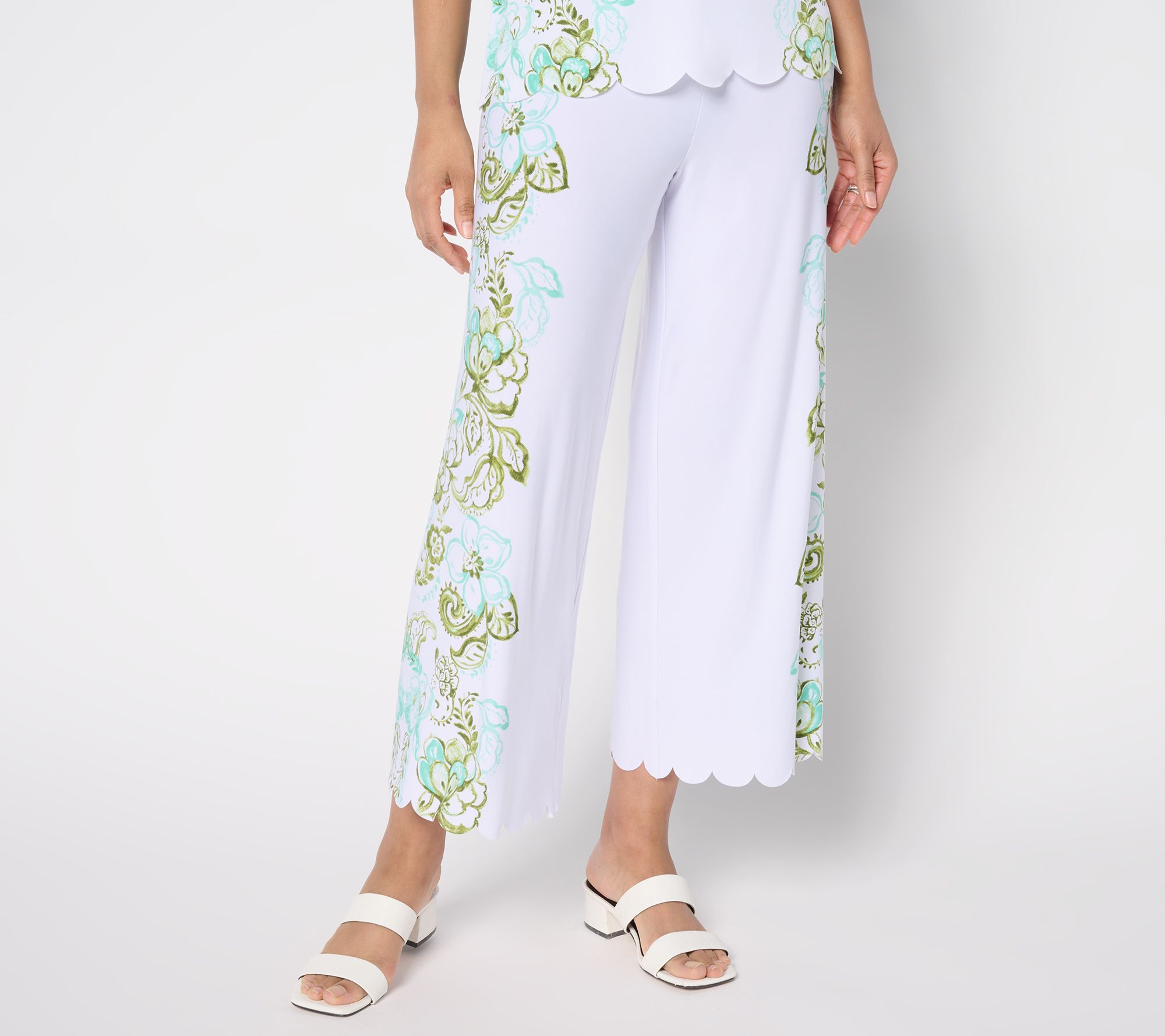 GRAVER Susan Graver Regular Printed Liquid Knit Crop Pants w/Scalloped Hem