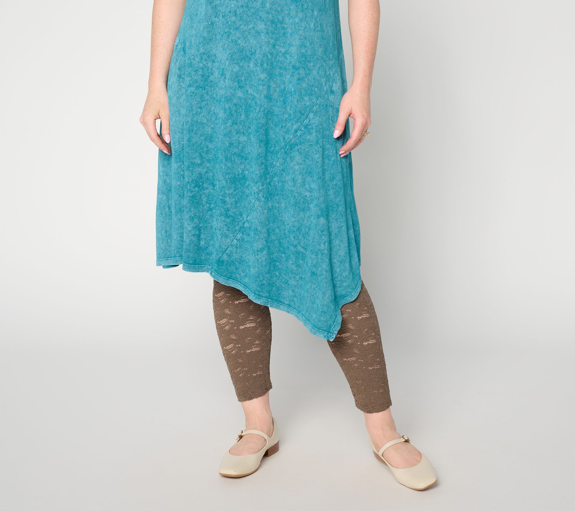 LOGO Layers by Lori Goldstein Regular Stretch Lace Cropped Leggings