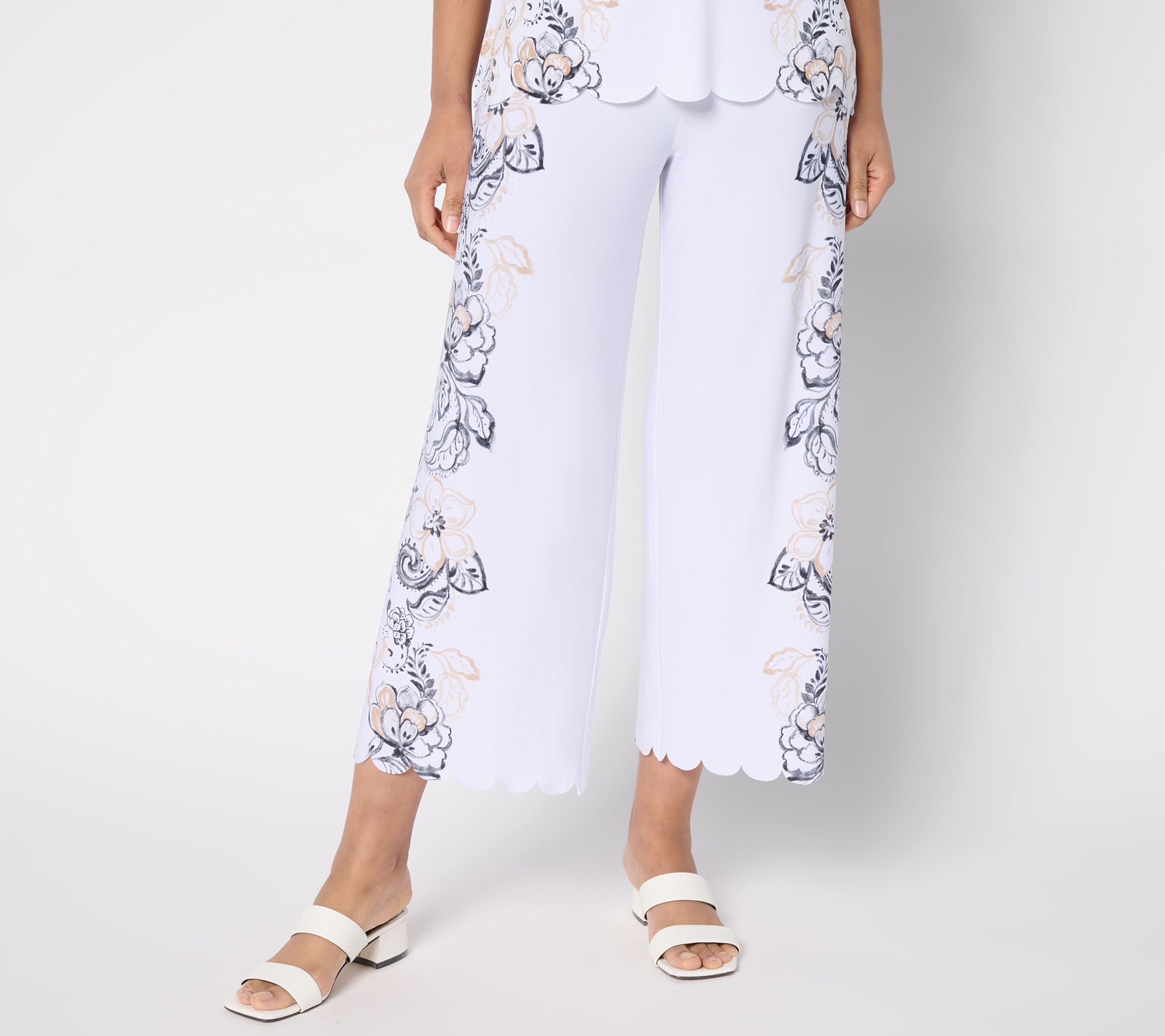 GRAVER Susan Graver Petite Printed Liquid Knit Crop Pants w/Scalloped Hem