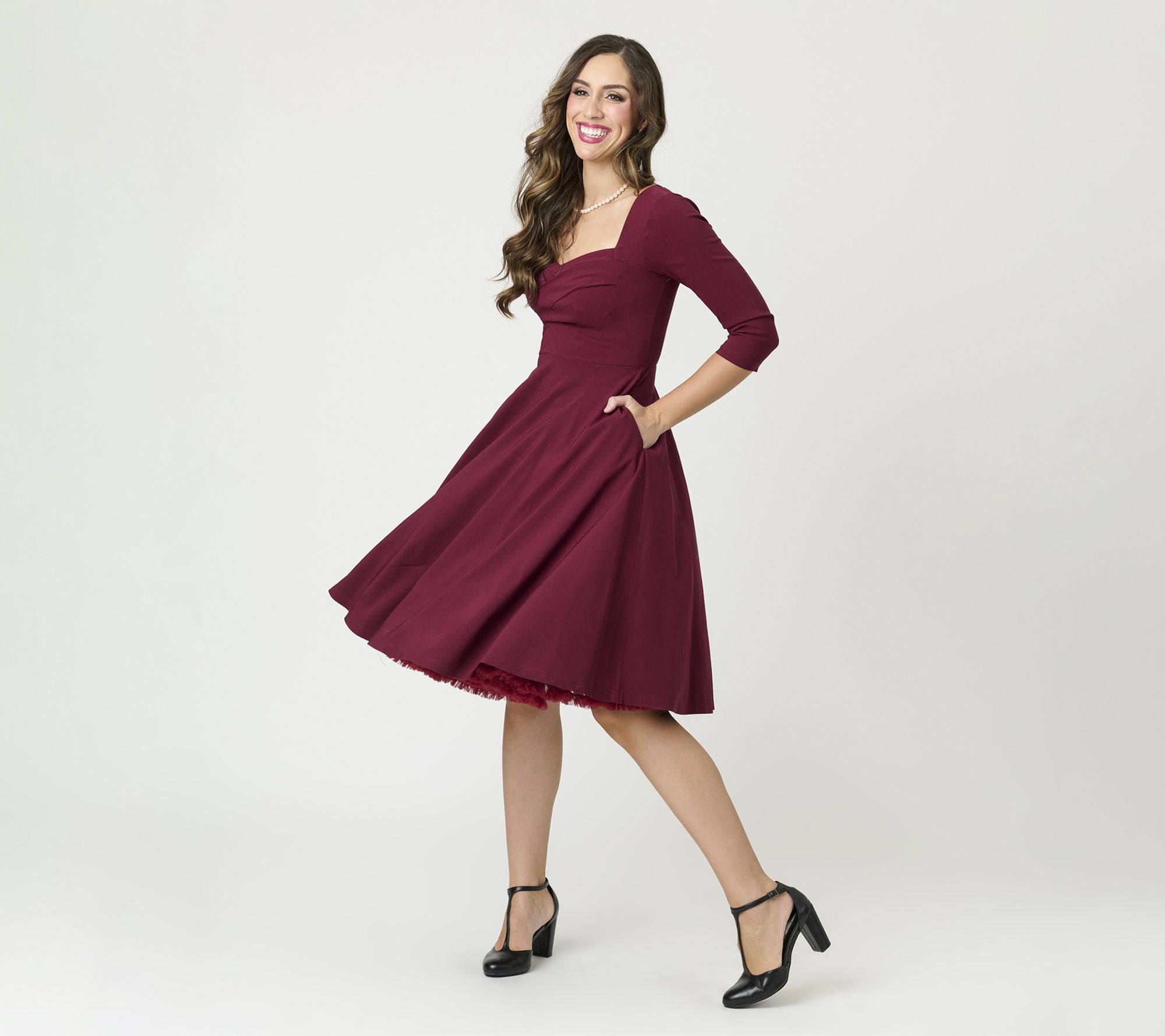 Unique Vintage Burgundy Pleate d Bust Swing Dr ess