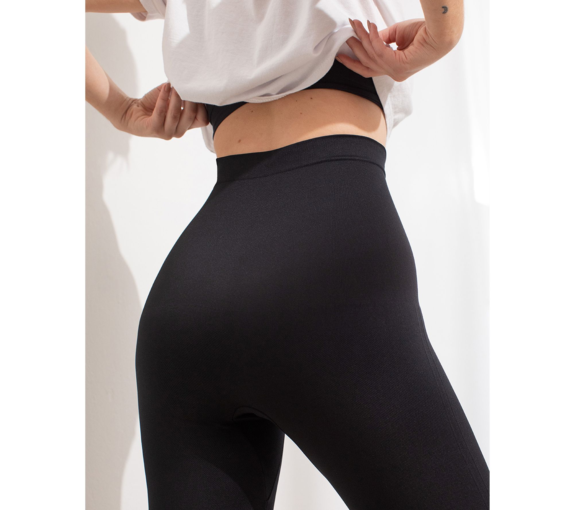  Red Hot by Spanx Shaping Leggings Black LG : Clothing
