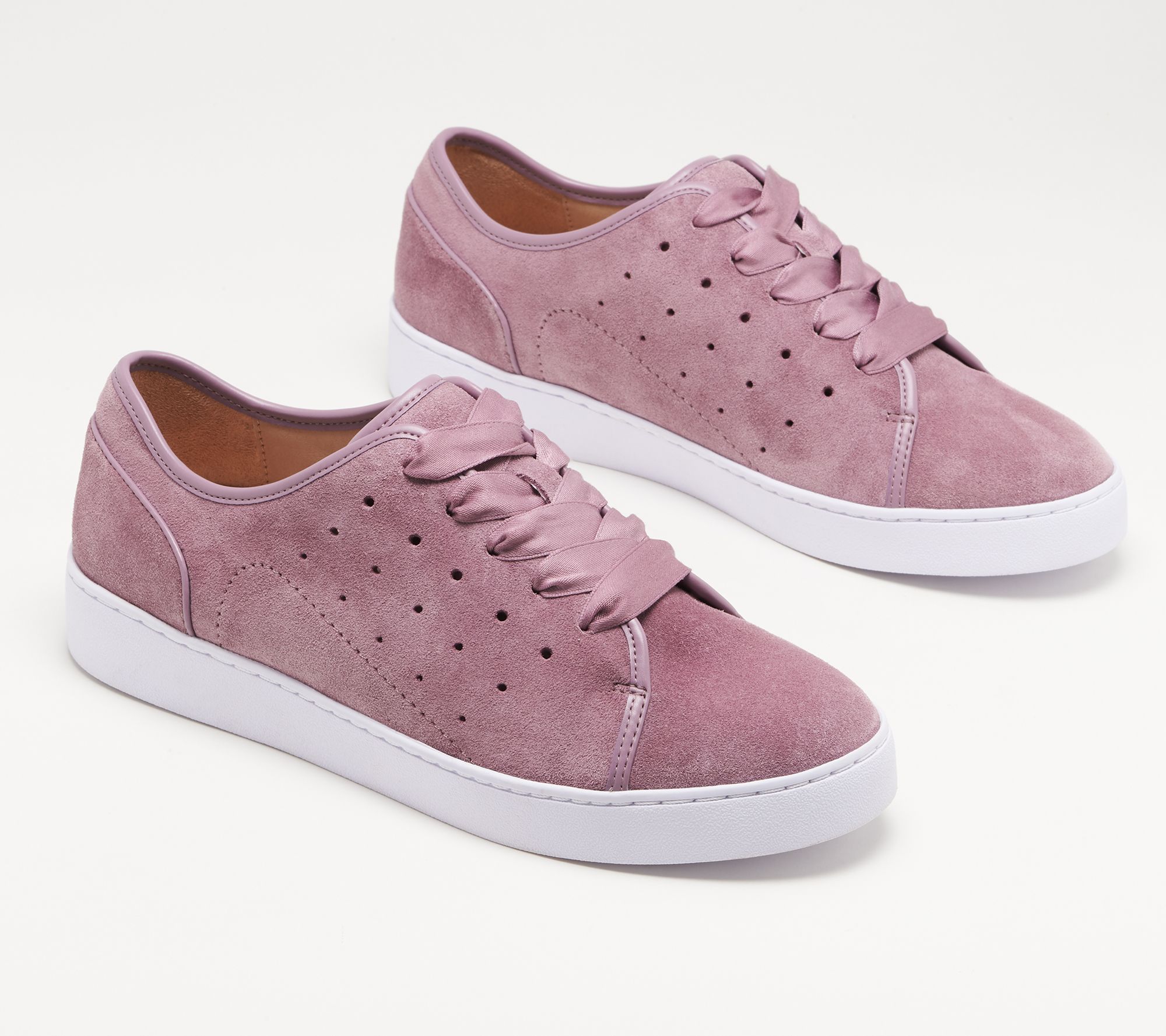 Vionic best sale trainers qvc