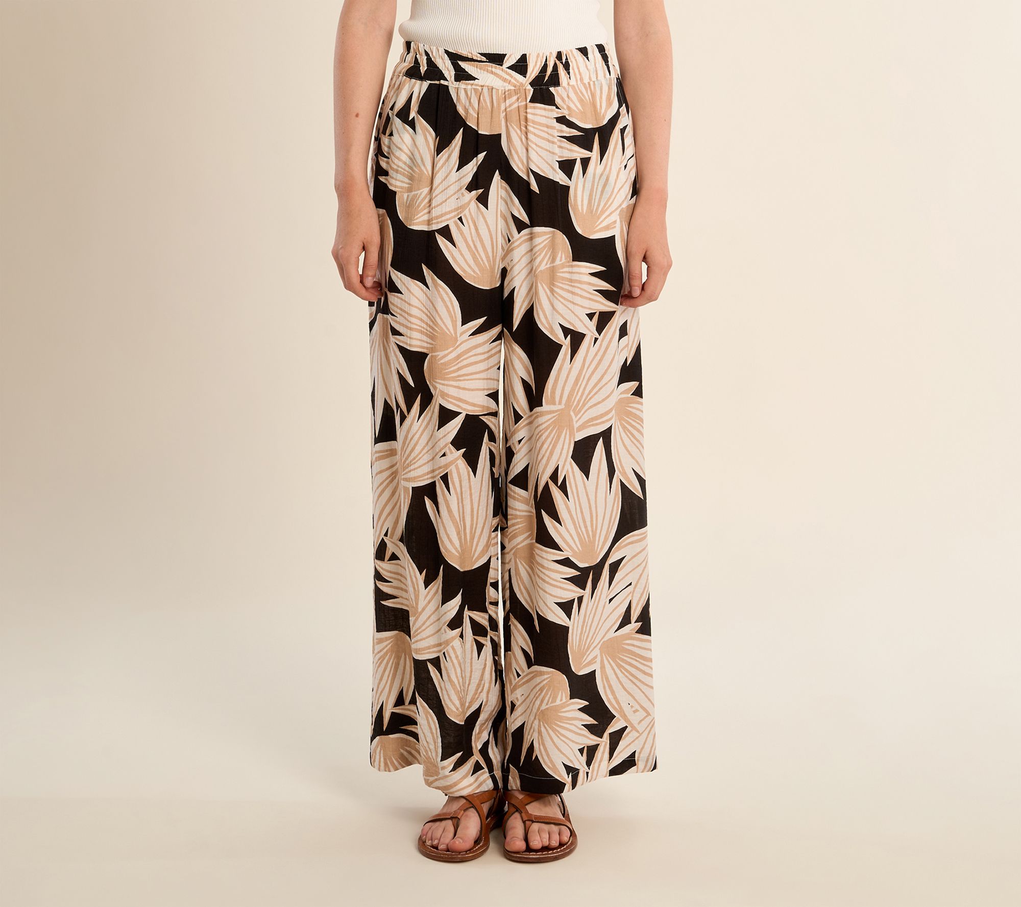Molly Bracken Woven Ava Floral Pants