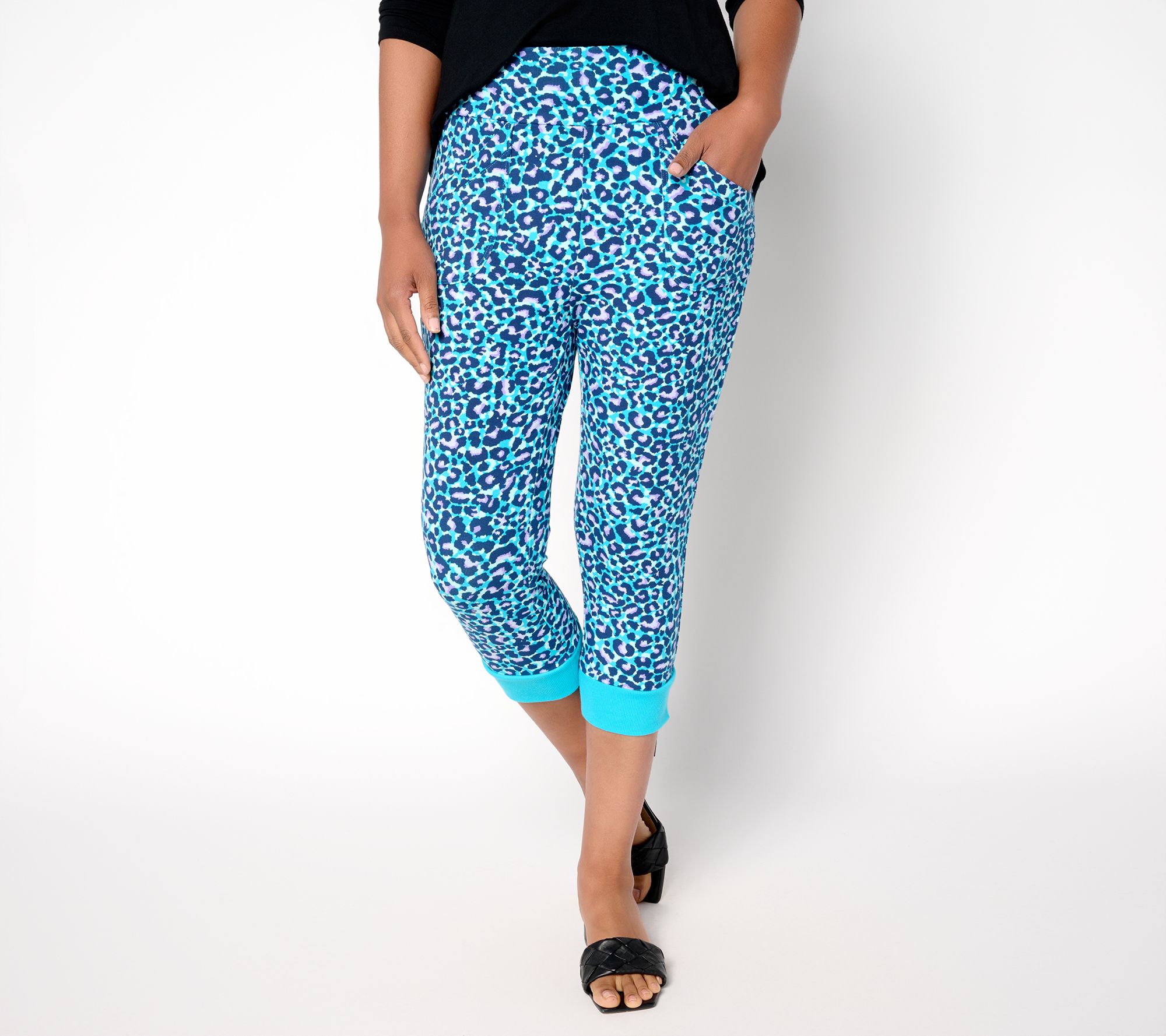 LOGO by Lori Goldstein Regular Knit Capri Pants