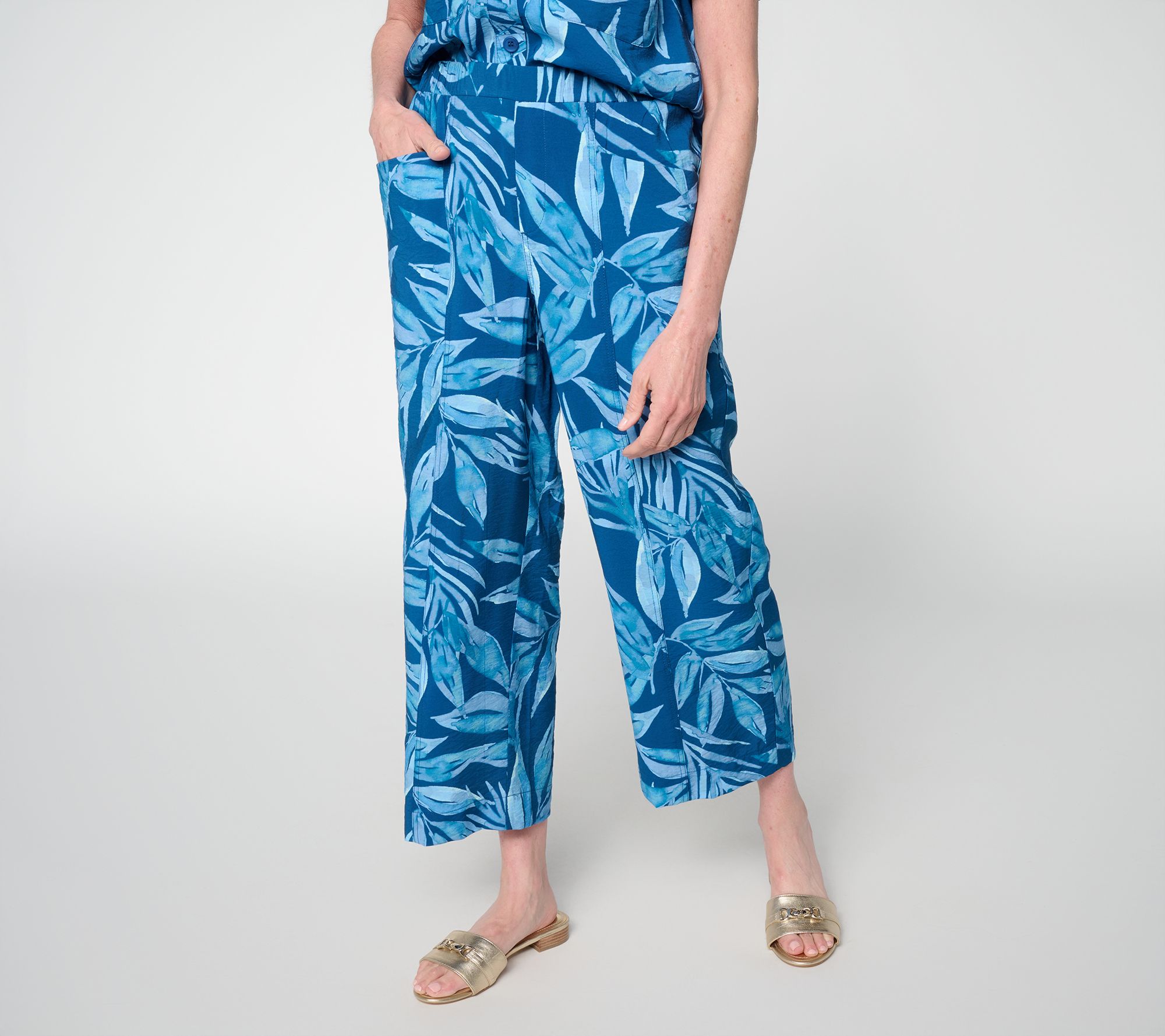 "As Is" Susan Graver Weekend Regular Printed Crinkle Woven FailleCropPants