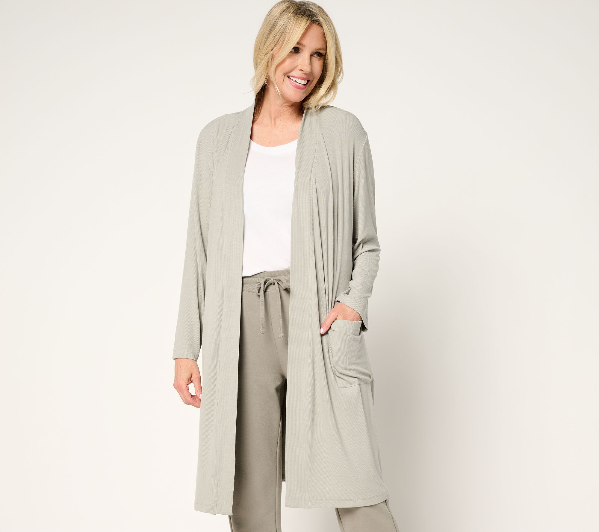 Barefoot Dreams Malibu Collection Ultra Soft Rib Piped Robe