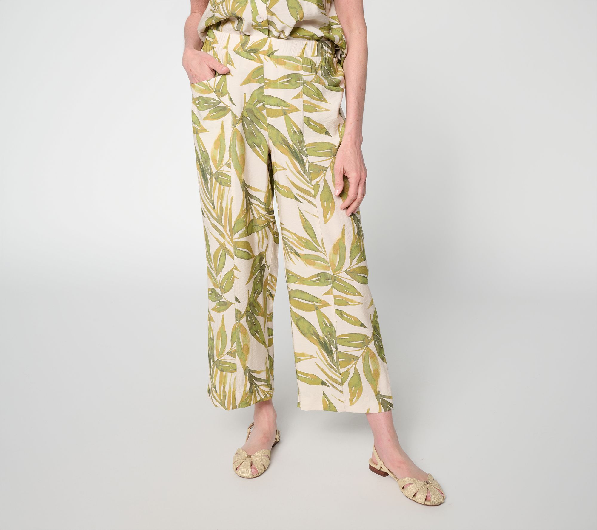 "As Is" Susan Graver Weekend Petite Printed Crinkle Woven FailleCropPants