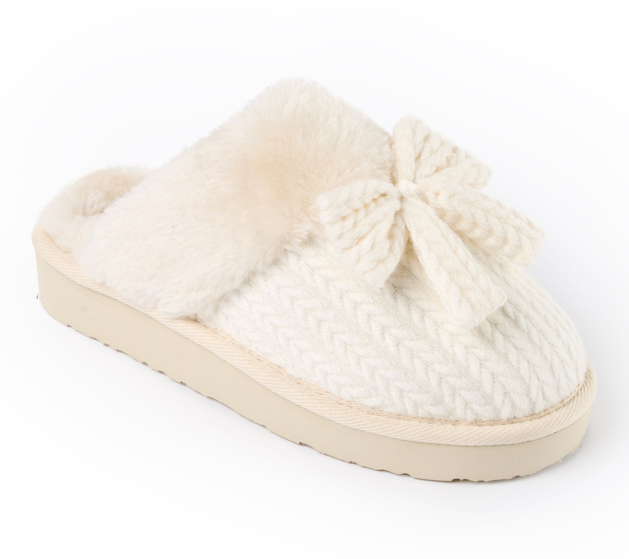 Minnetonka Women's Bowelle Scuff Slippers
