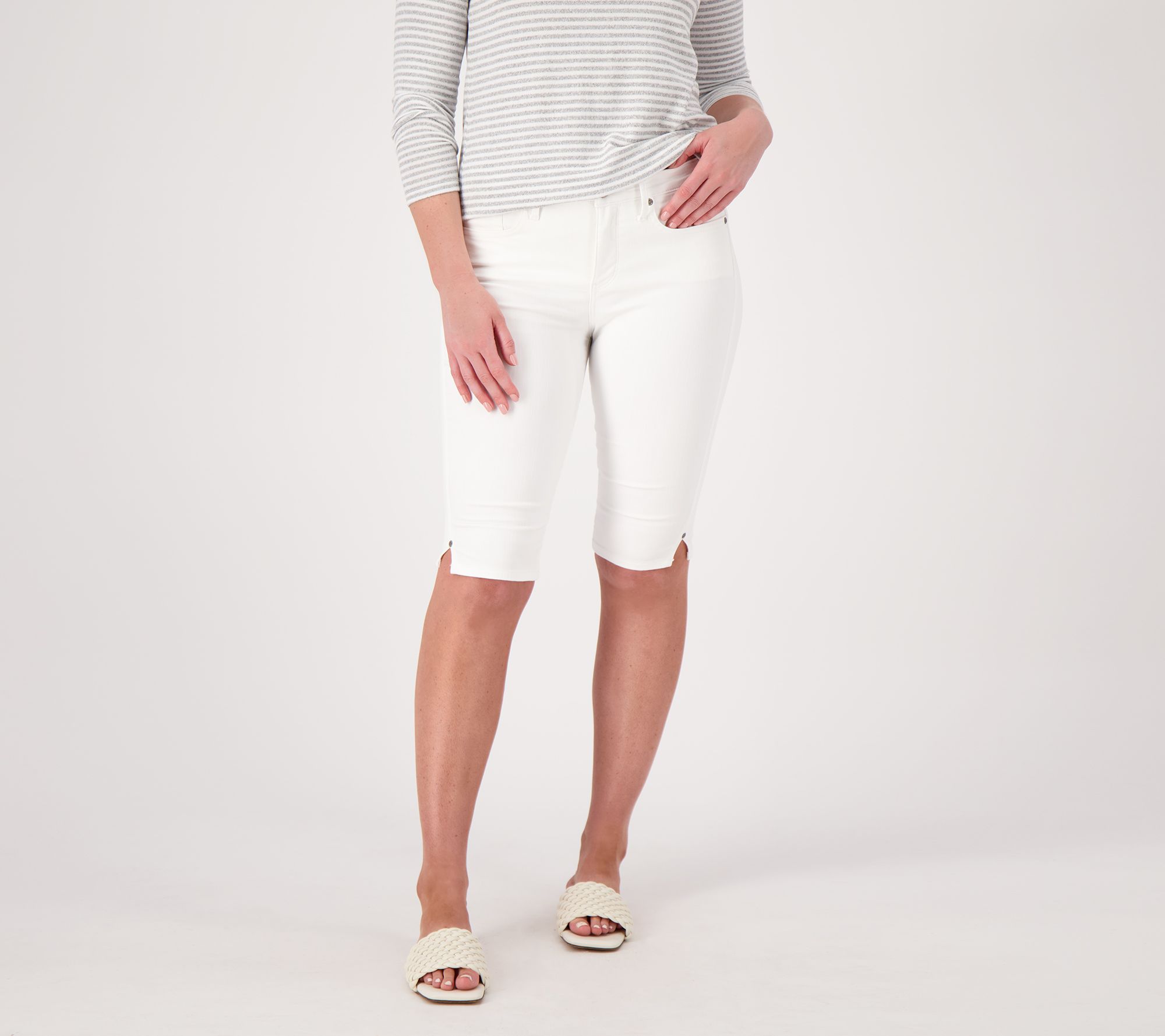 Bike Capri Jeans In Plus Size With Riveted Side Slits - Optic White White |  NYDJ