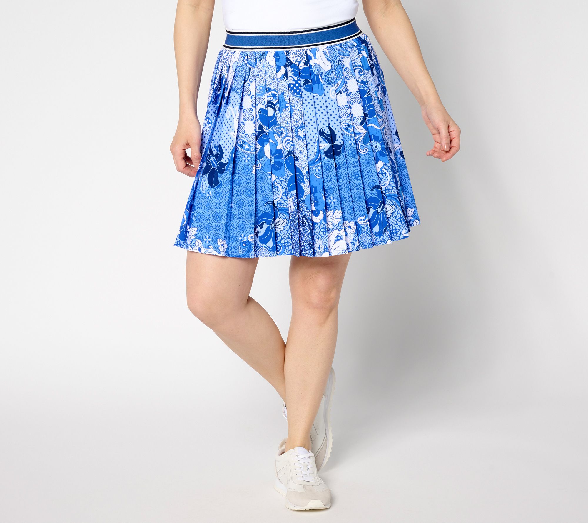 Susan Graver Courtside Social Petite Printed Woven Pleated Skort