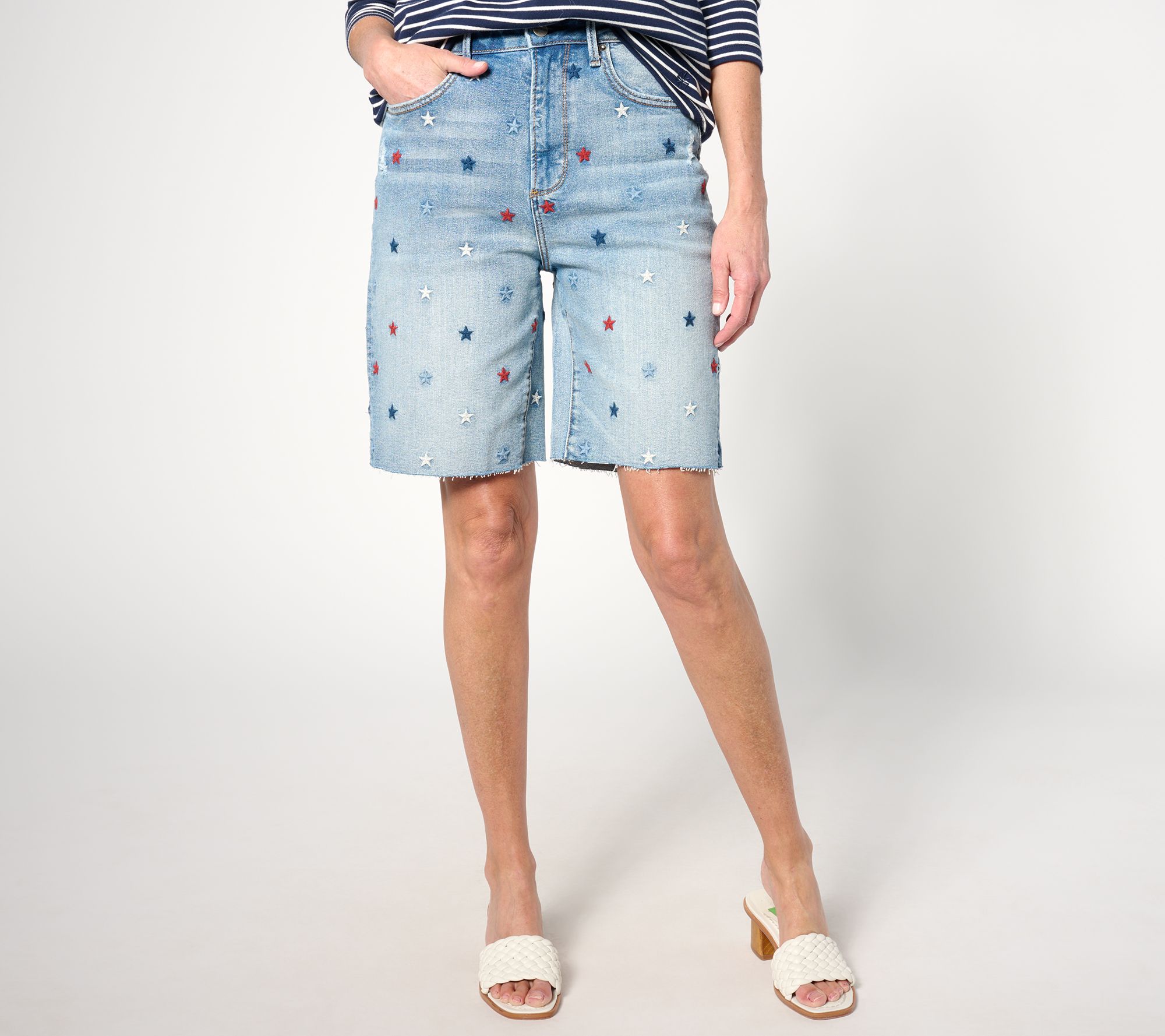 "As Is" Driftwood Jeans Bermuda 9" Embroidered Short- Starry
