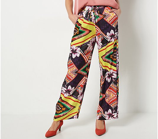 Attitudes by Renee Petite Casa Comfy Printed Pant w/ Piping Details