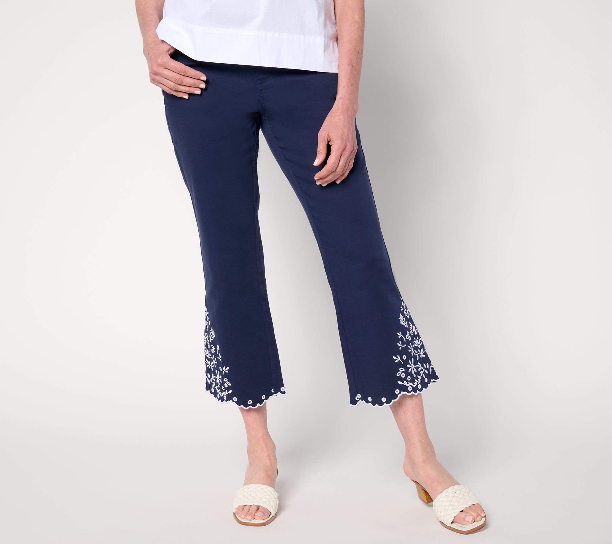 Belle by Kim Gravel Petite TripleLuxe Twill Eyelet Cropped Jean