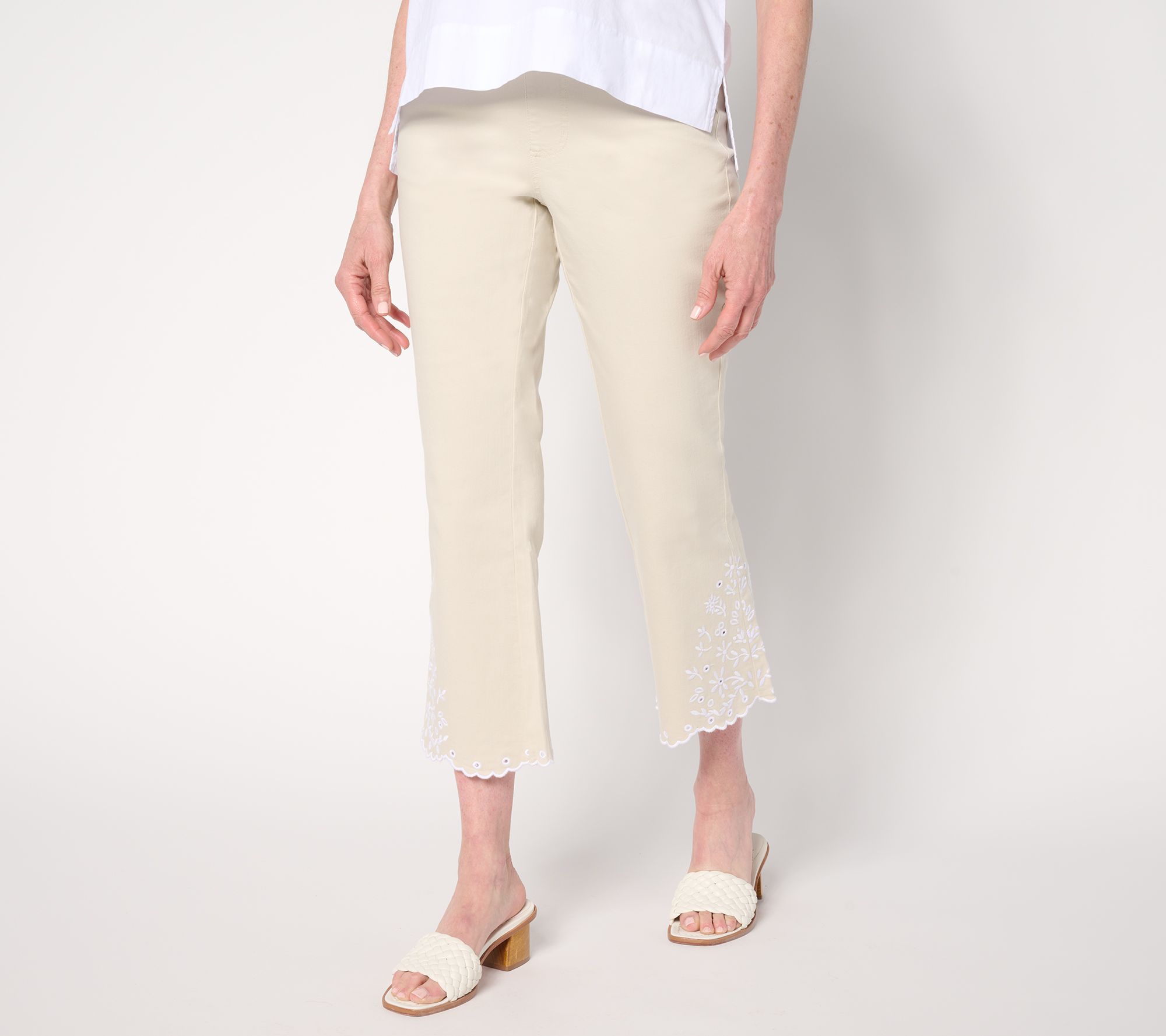 Belle by Kim Gravel Petite TripleLuxe Twill Eyelet Cropped Jean