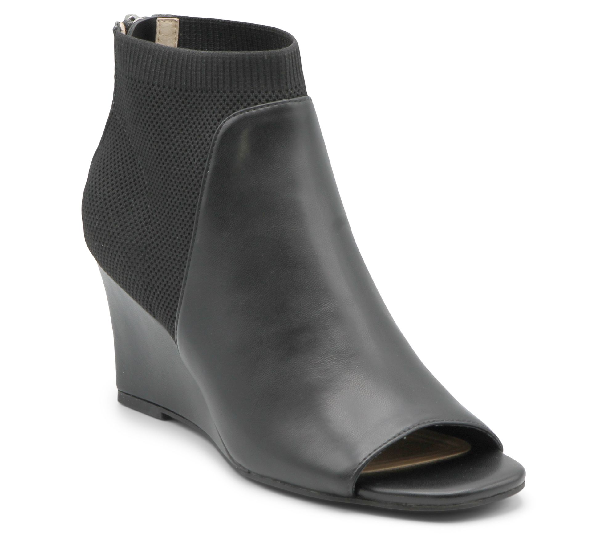 Adrienne Vittadini Aria Bootie