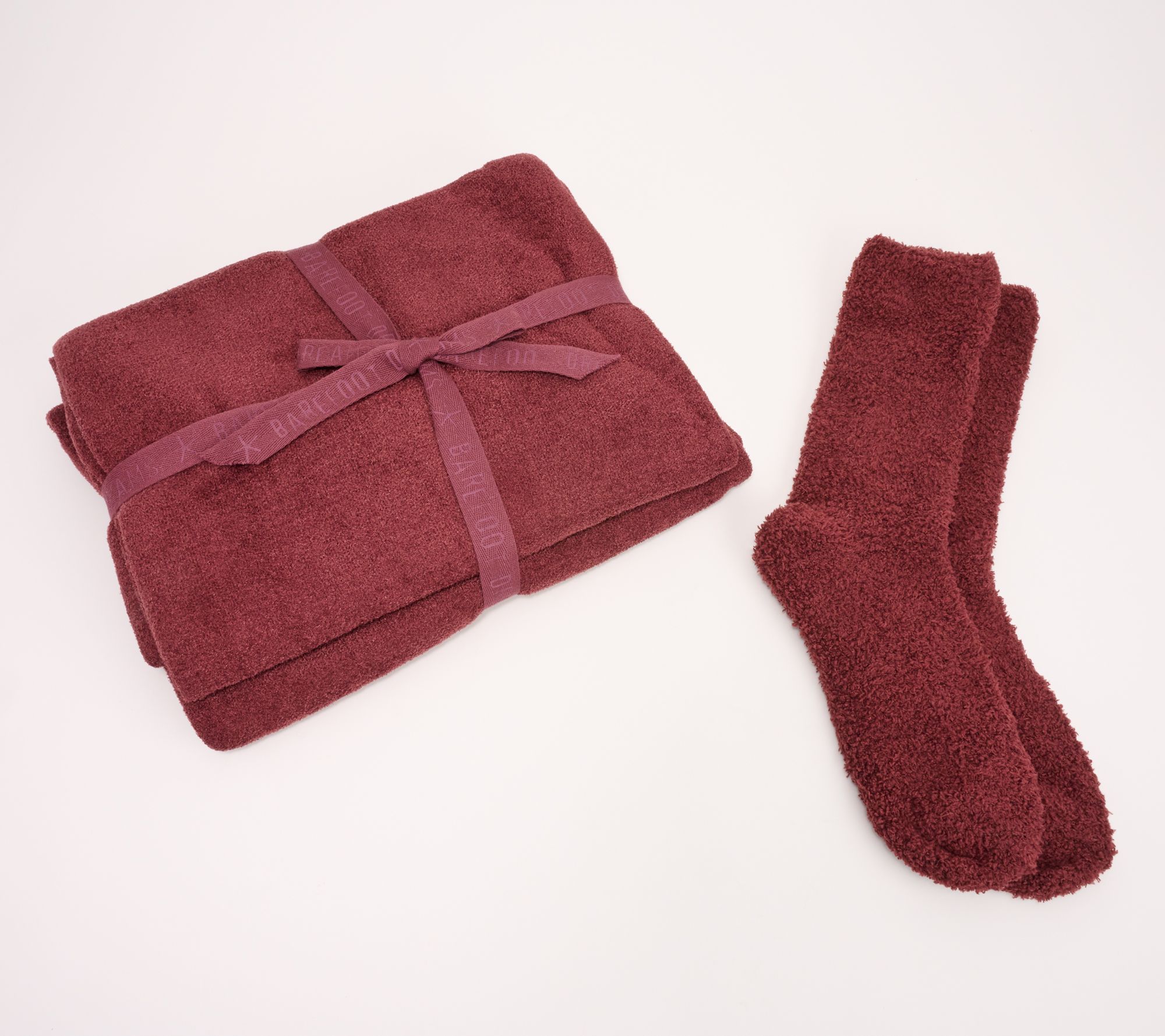 Barefoot outlet Dreams Ultra Lite Cozy Chic Pashmina and Sock Set