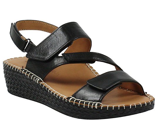 L'Amour des Pied Adjustable Leather Sandal- Yamona