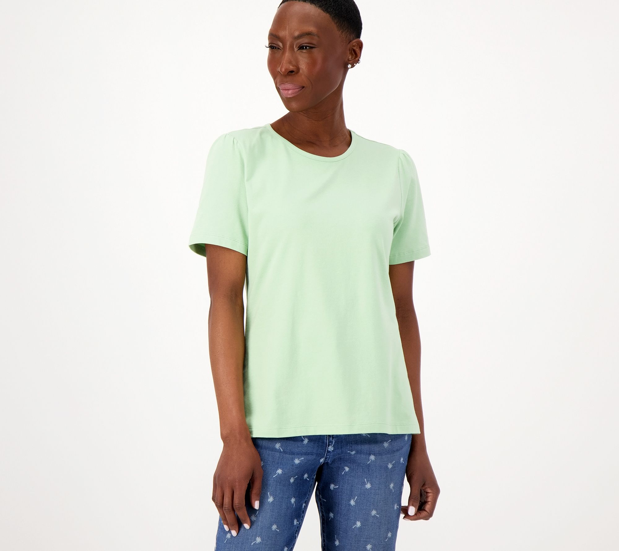 Essentials Womens Classic Fit Puff Short Sleeve Crewneck T-Shirt :  : Clothing, Shoes & Accessories