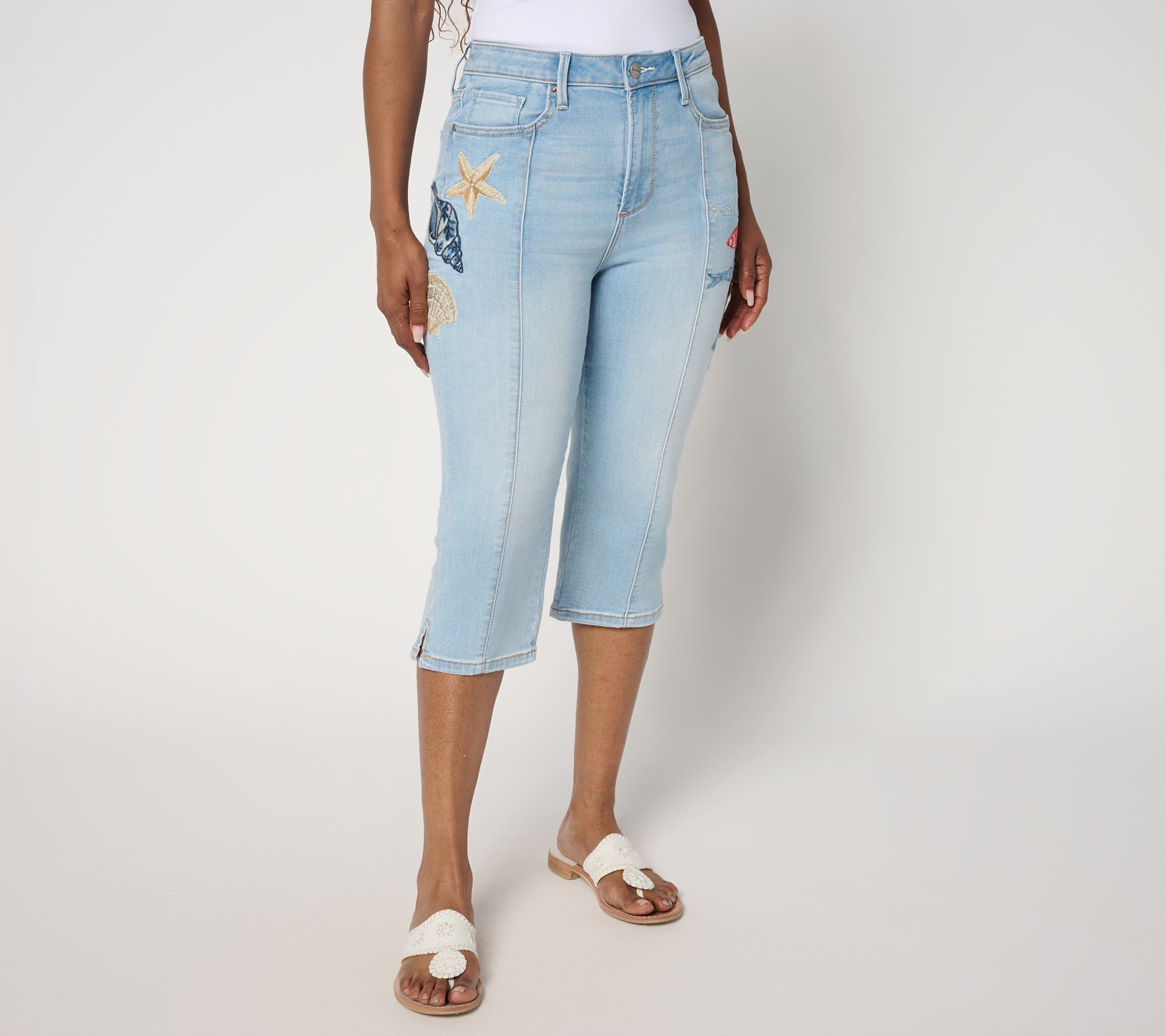 "As Is" Driftwood Jeans Embroidered ClamDiggerCapri Seaside- Social