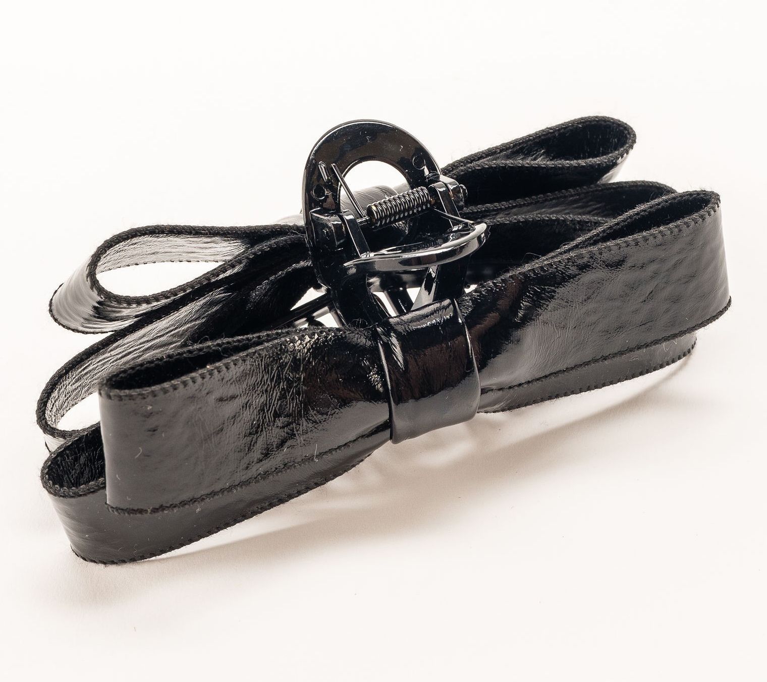 Violet & Brooks Paige Faux Patent Leather Bow Claw Clip