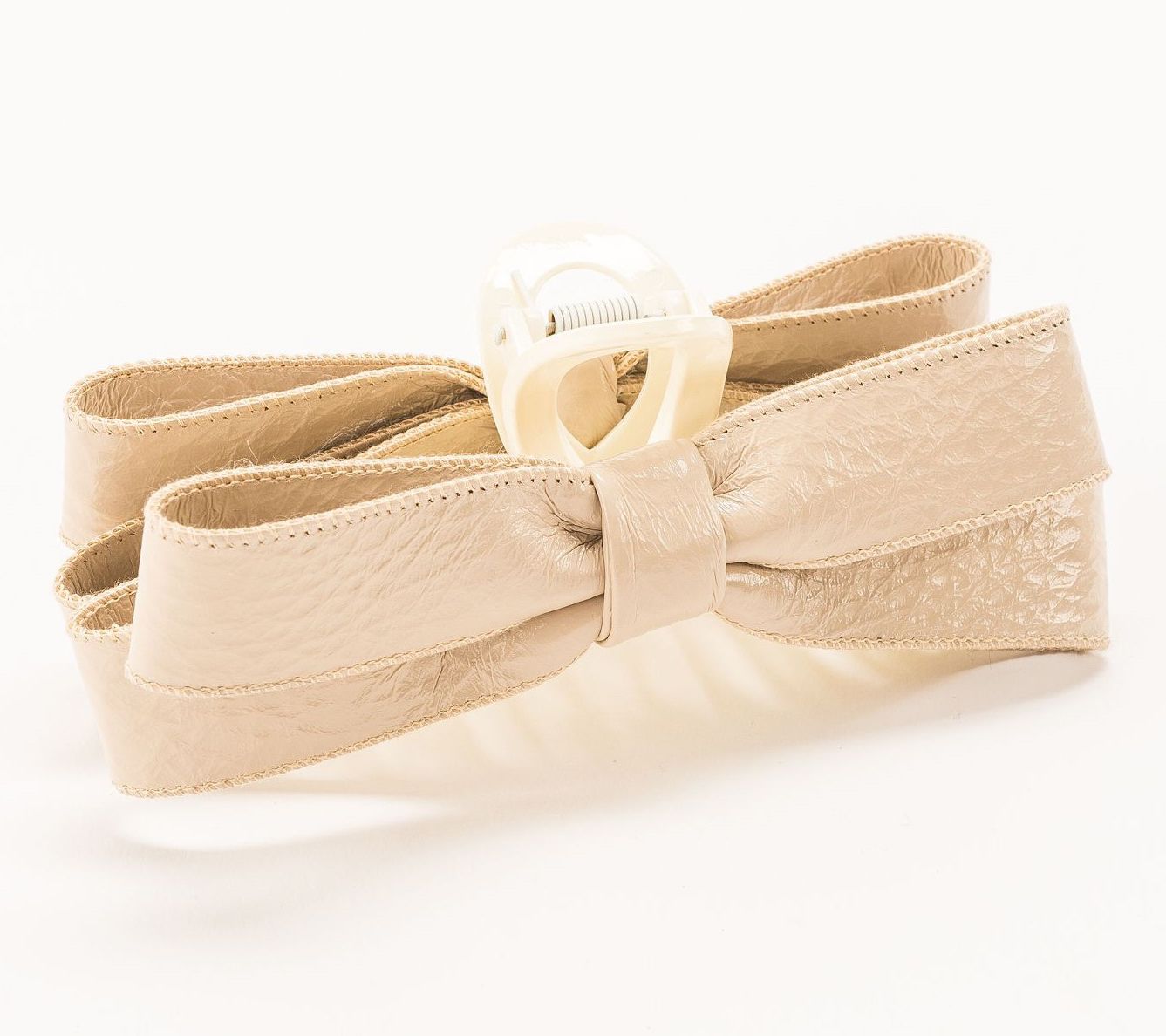 Violet & Brooks Paige Faux Patent Leather Bow Claw Clip