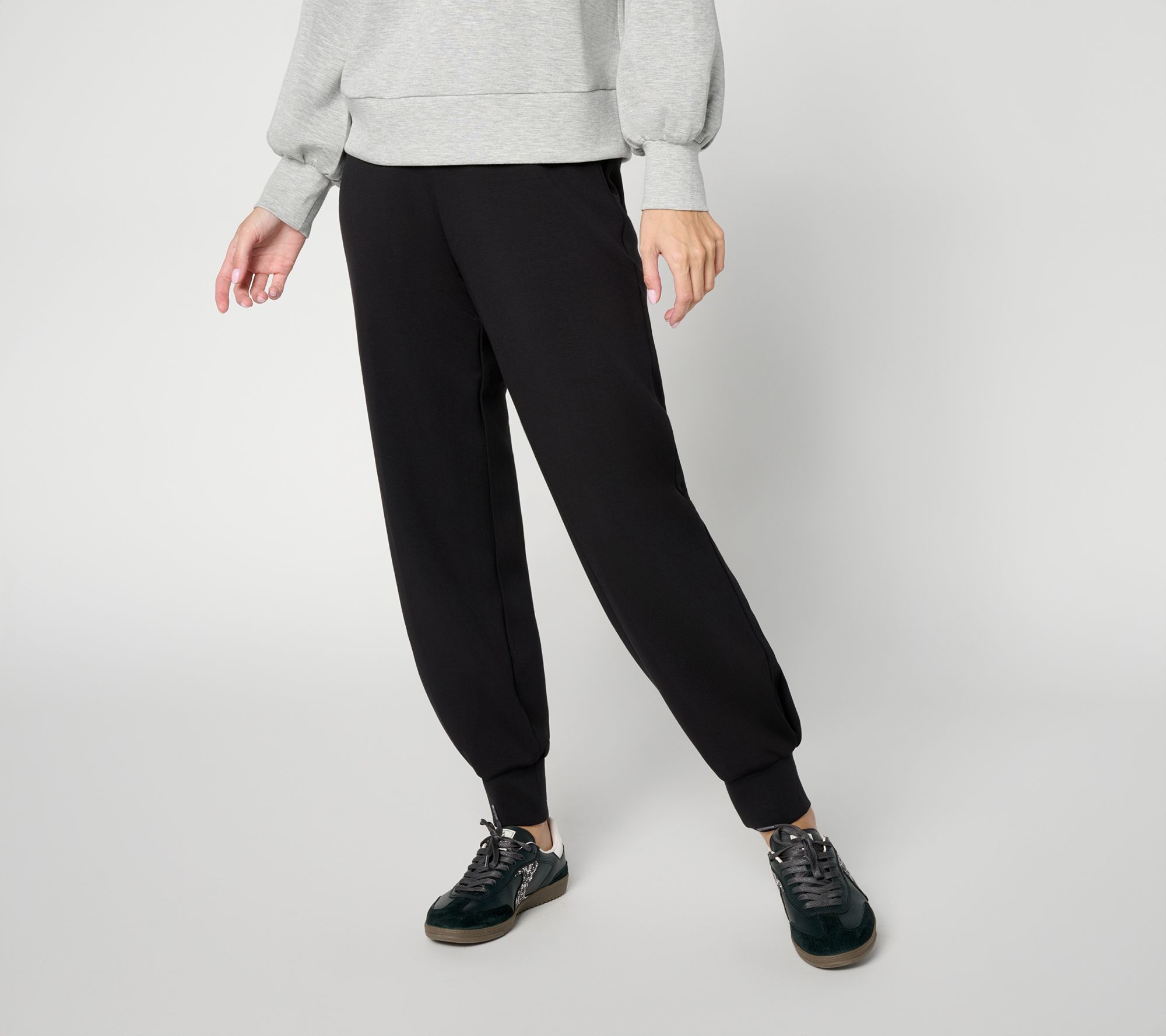 &BASICS Regular Essential Knit Feather Weight Pull-On Jogger