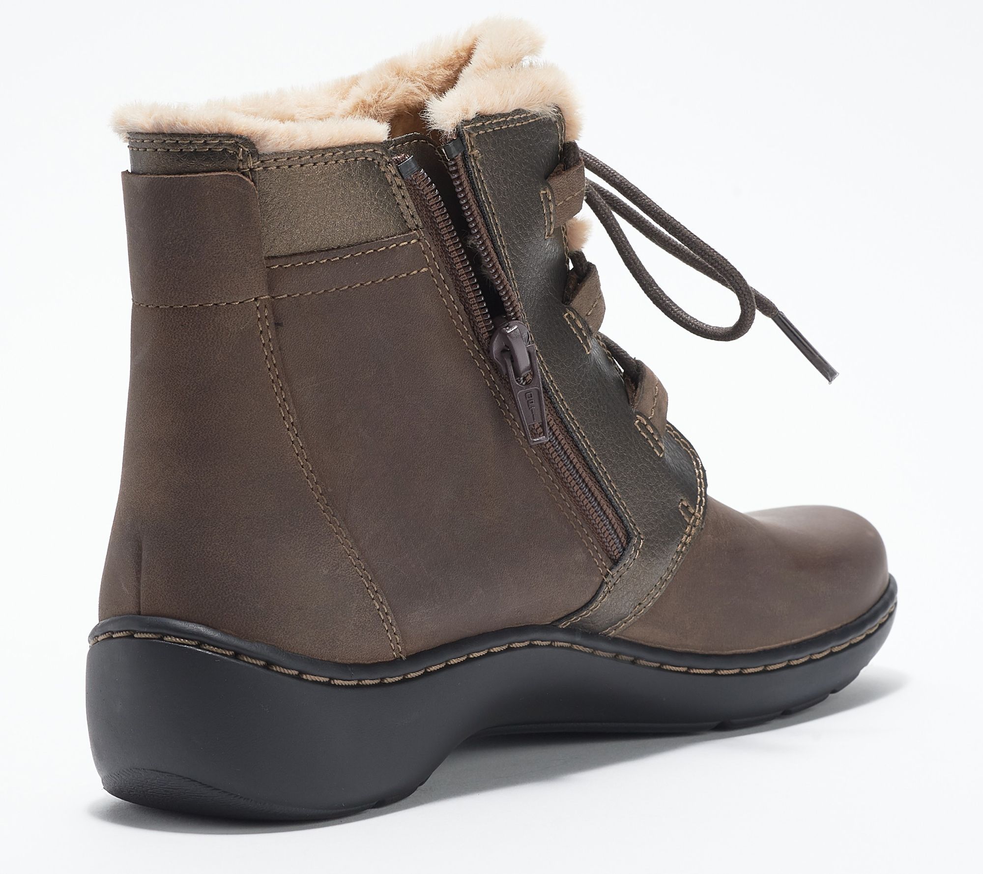 clarks wide width winter boots