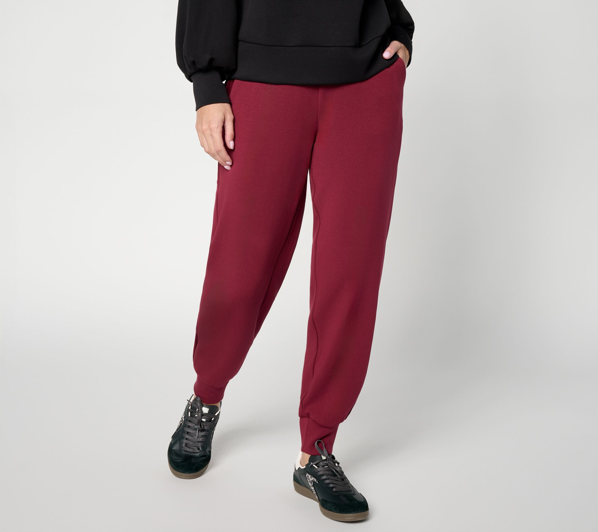 &BASICS Petite Feather Weight Essential Knit Pull-On Joggers
