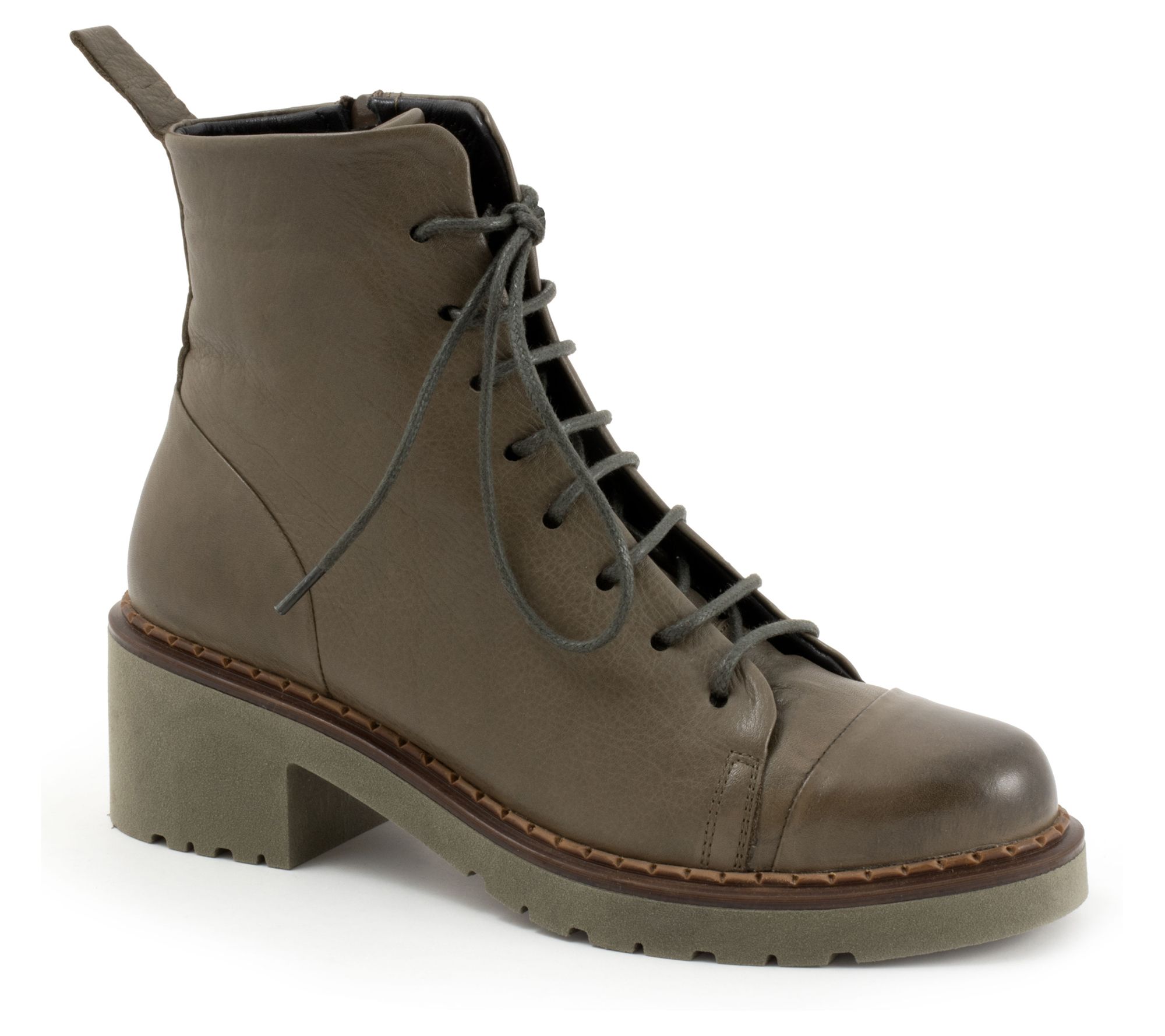 Bueno Women's Nikita Leather Lace Up Boot