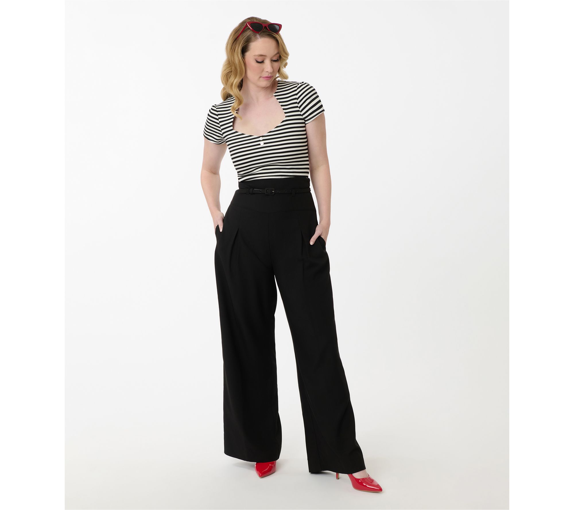 Unique Vintage Black Wide Leg Pleated Pants