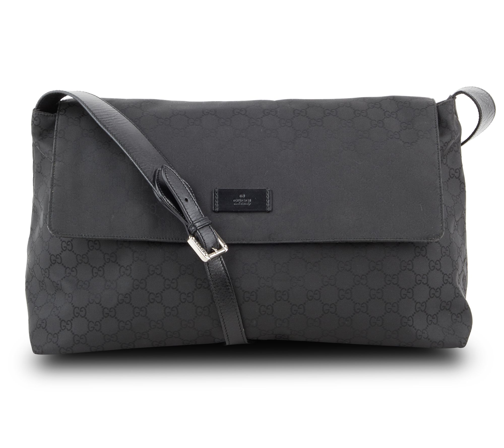 Pre-Owned Gucci Messenger Bag GG Nylon Black