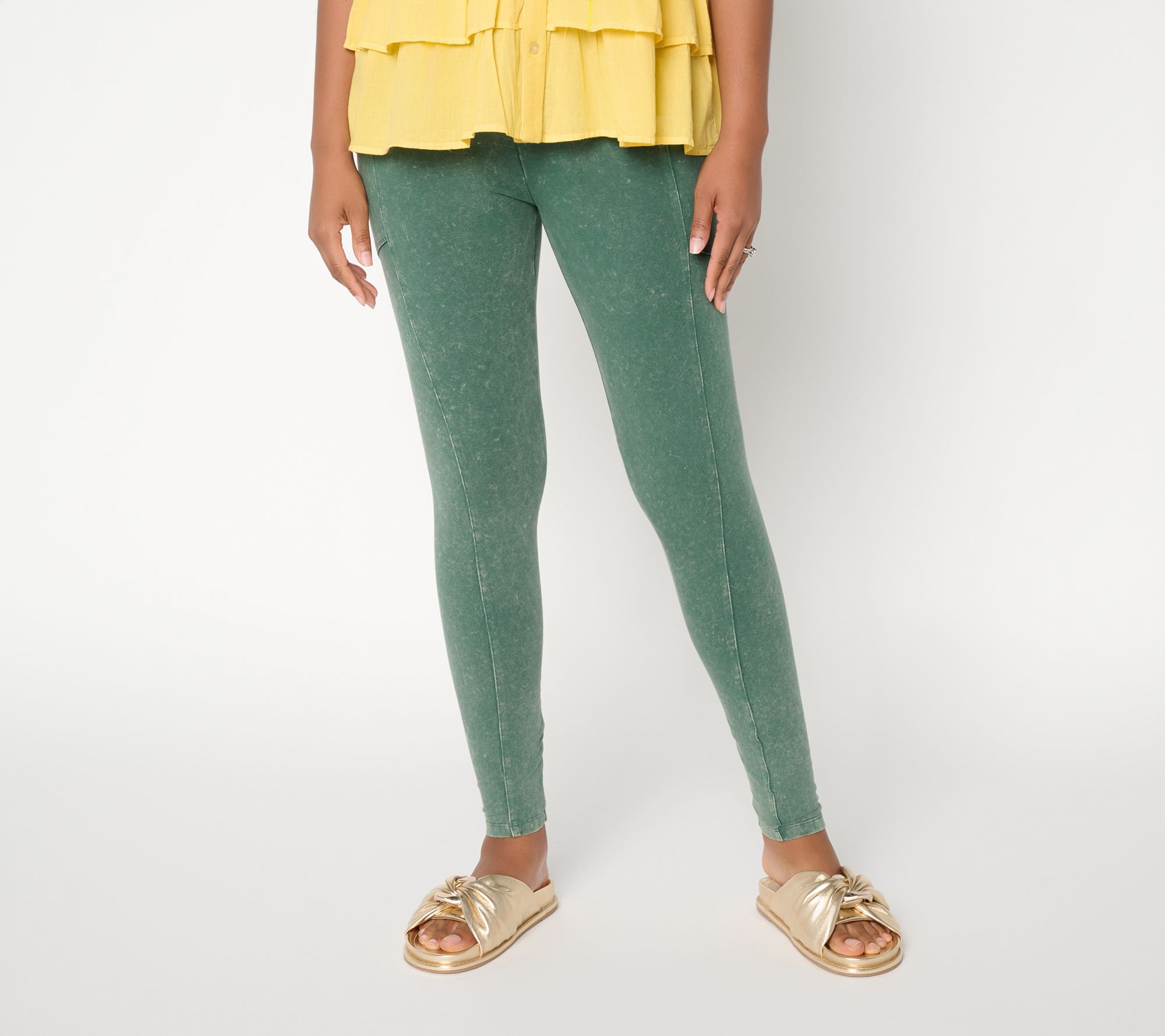  LOGO Layers by Lori Goldstein Petite Cloud Wash Pocket Legging