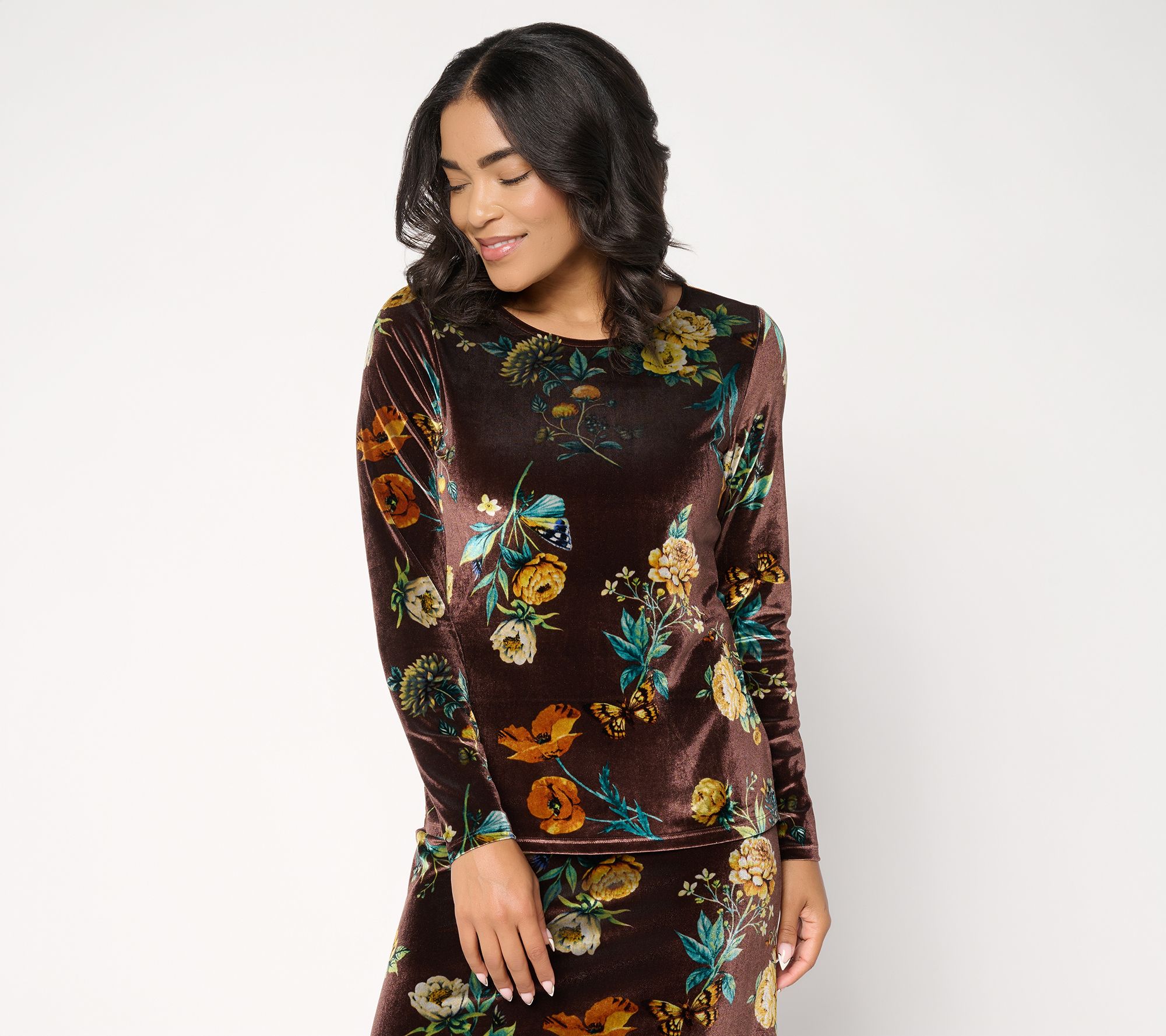 Women with Control Printed Velvet Ballet Neck Top