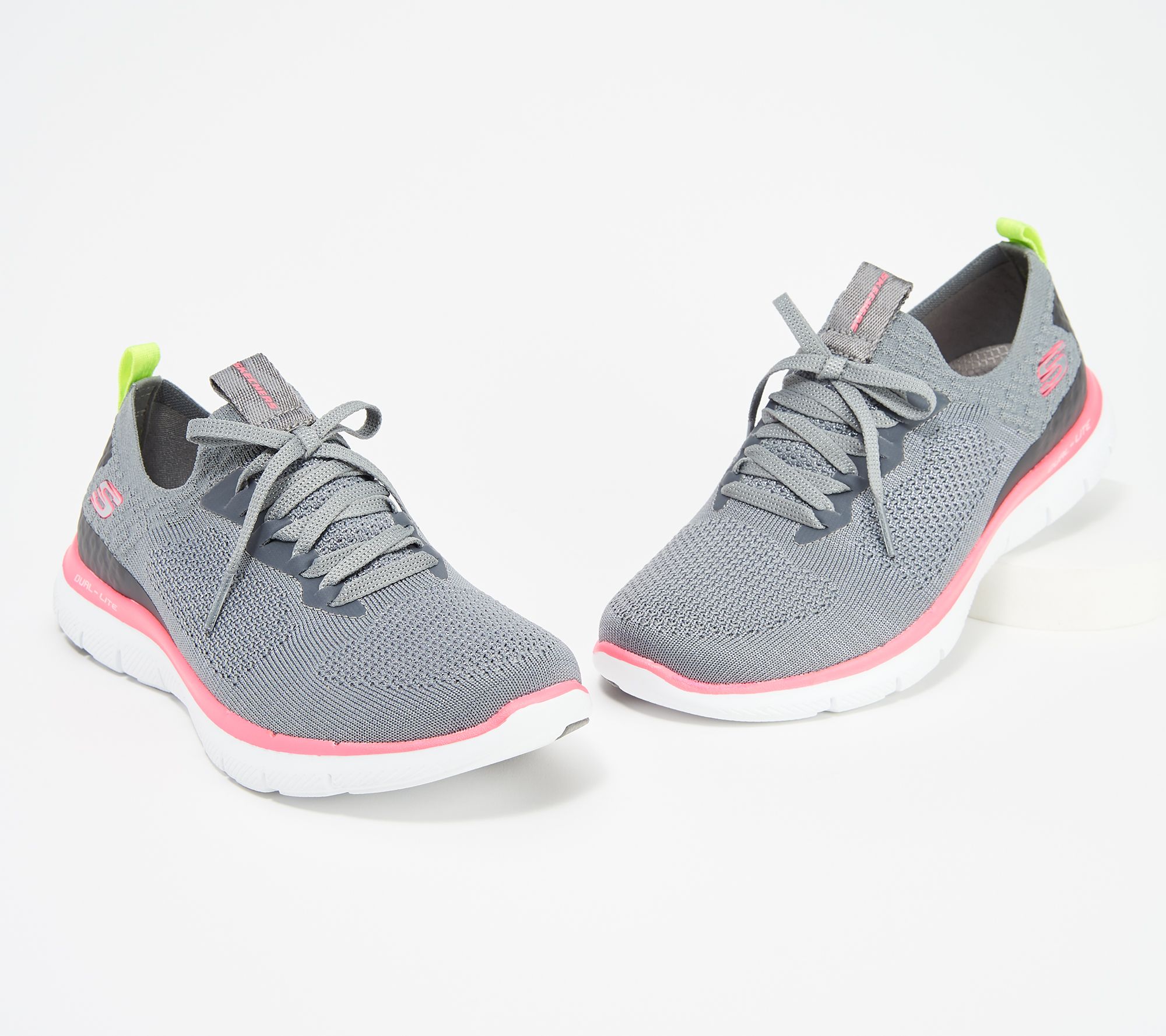 the new skechers tennis shoes