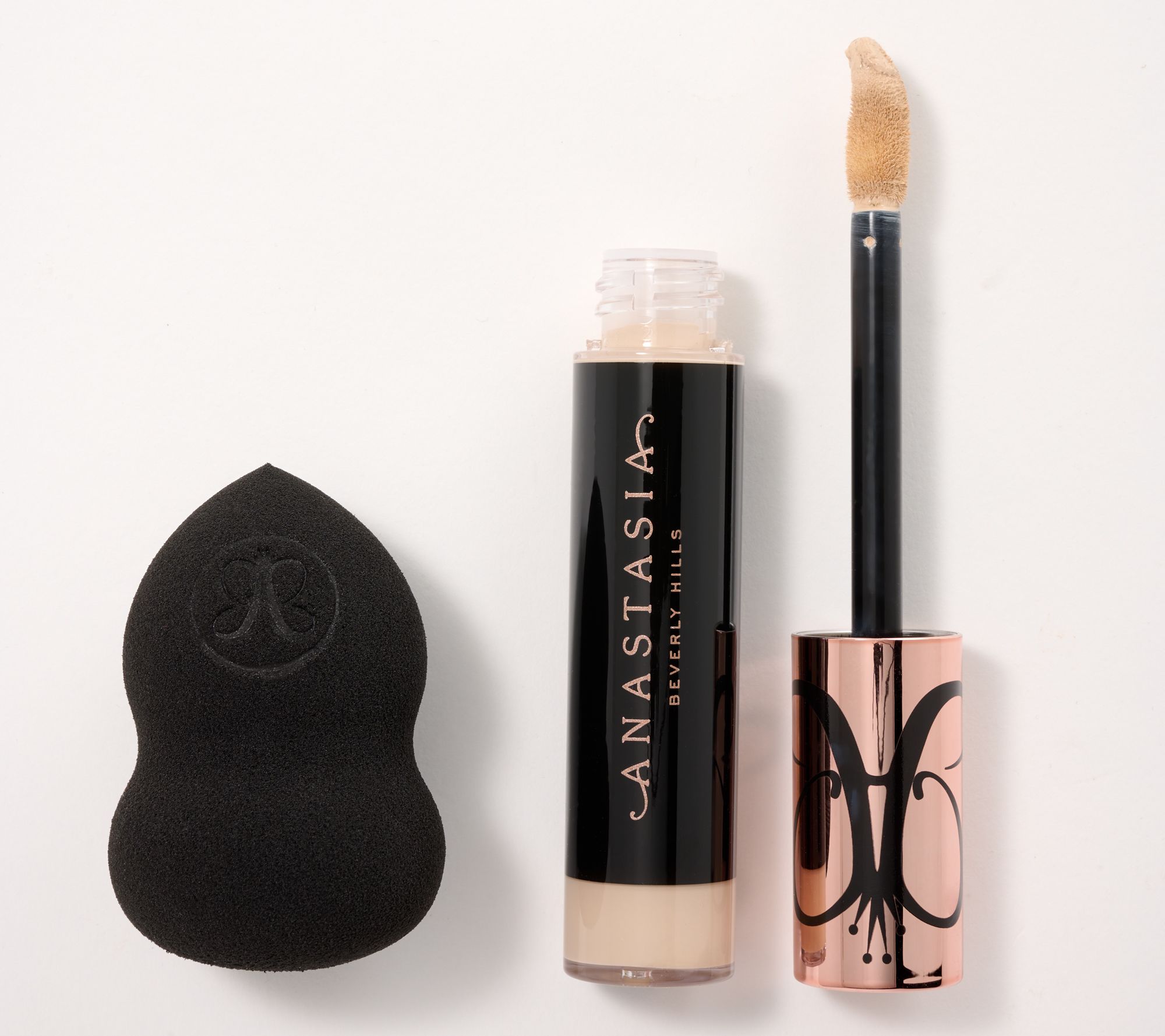 Anastasia Beverly Hills Magic Touch Concealer with Sponge