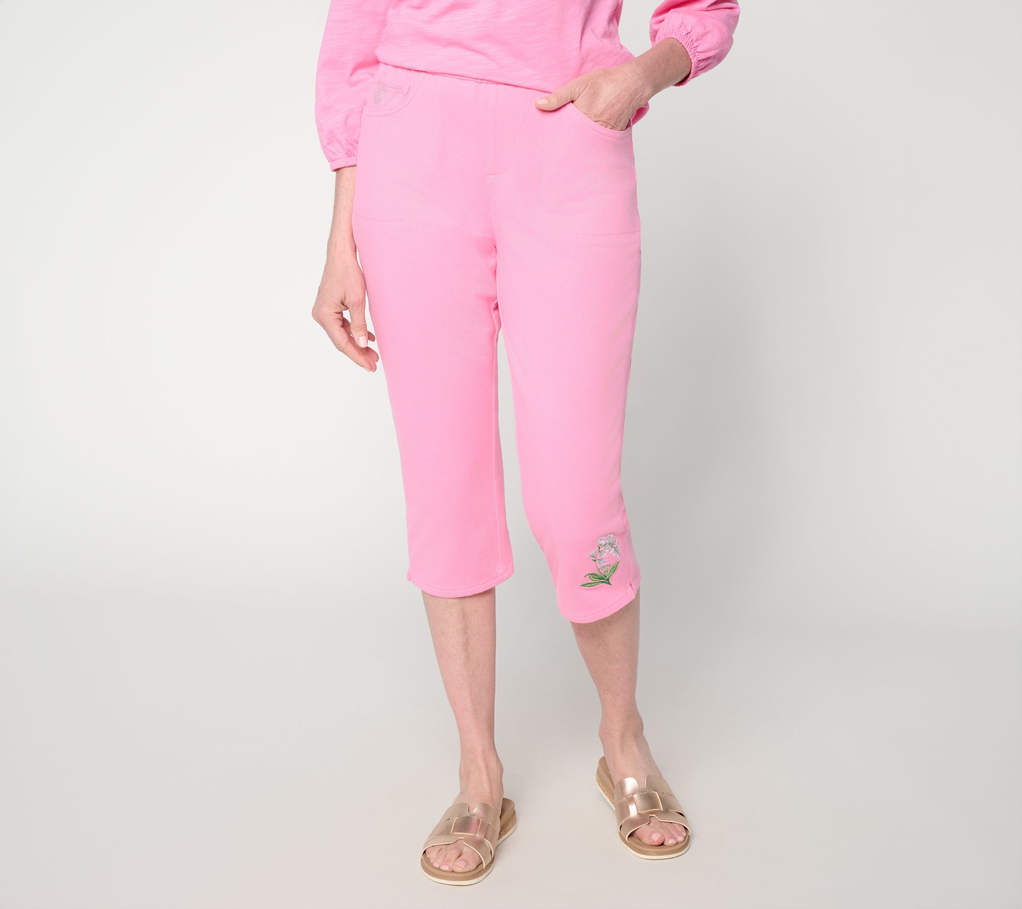 Quacker Factory DreamJeannes Petal Power Embroidered 19" Capri Pants